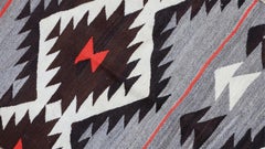 Magnifique Navajo doux avec du gris, de l'ivoire, du charbon de bois et du rouge Ganado, c.C. 1920