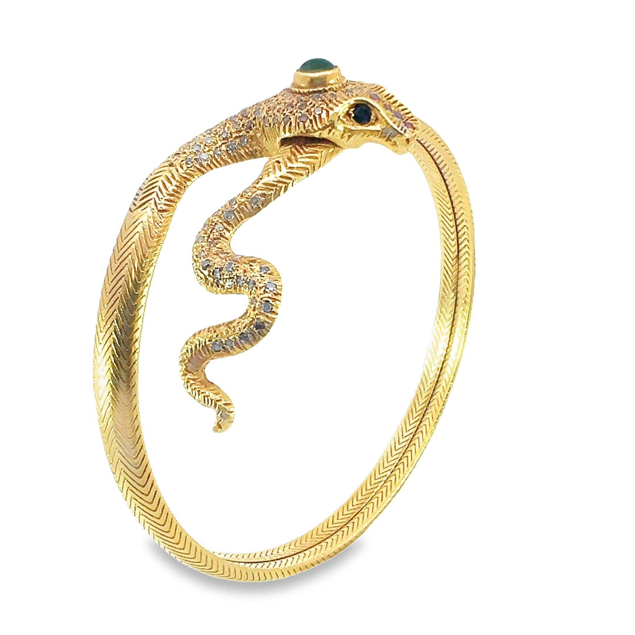 Beautiful solid gold serpent bangle with diamond, emerald and ruby For Sale 4