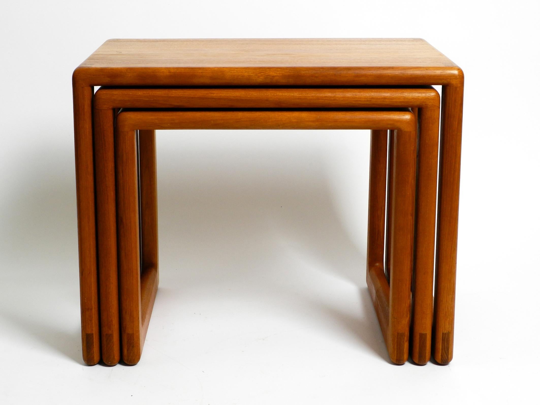 Mid-Century Modern Beautiful solid Mid Century set of 3 teak wood nesting tables For Sale