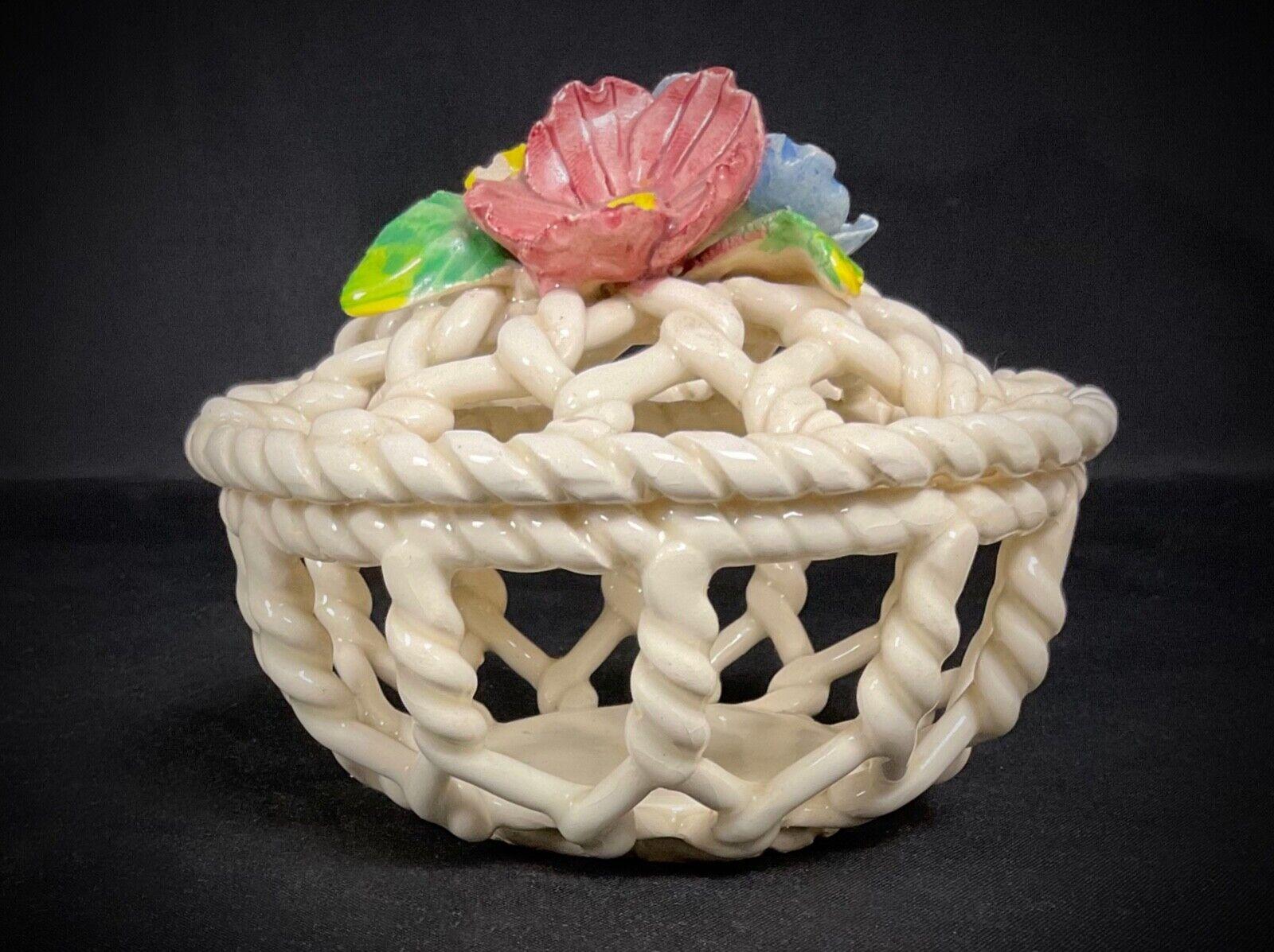 Beautiful Spanish Ceramic Candy Jar - Floral Design - 2Y553 For Sale 3