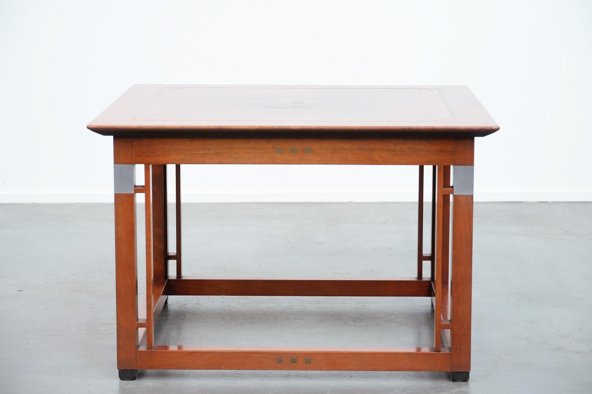 Contemporary Beautiful square design Art Deco side/coffee table For Sale