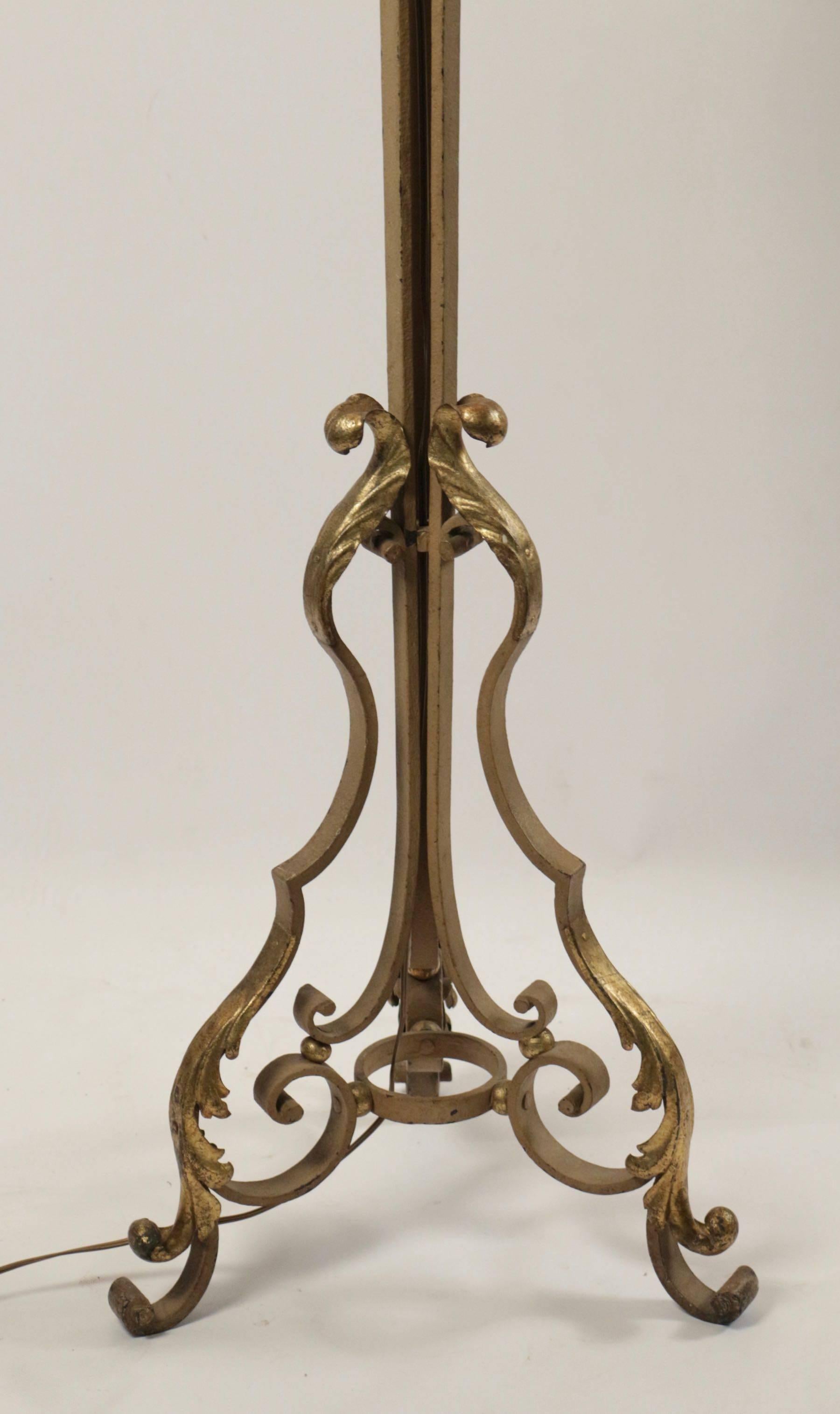 Napoleon III Beautiful Standing Lamp in Wrought Iron with Gold Gilded Accents For Sale