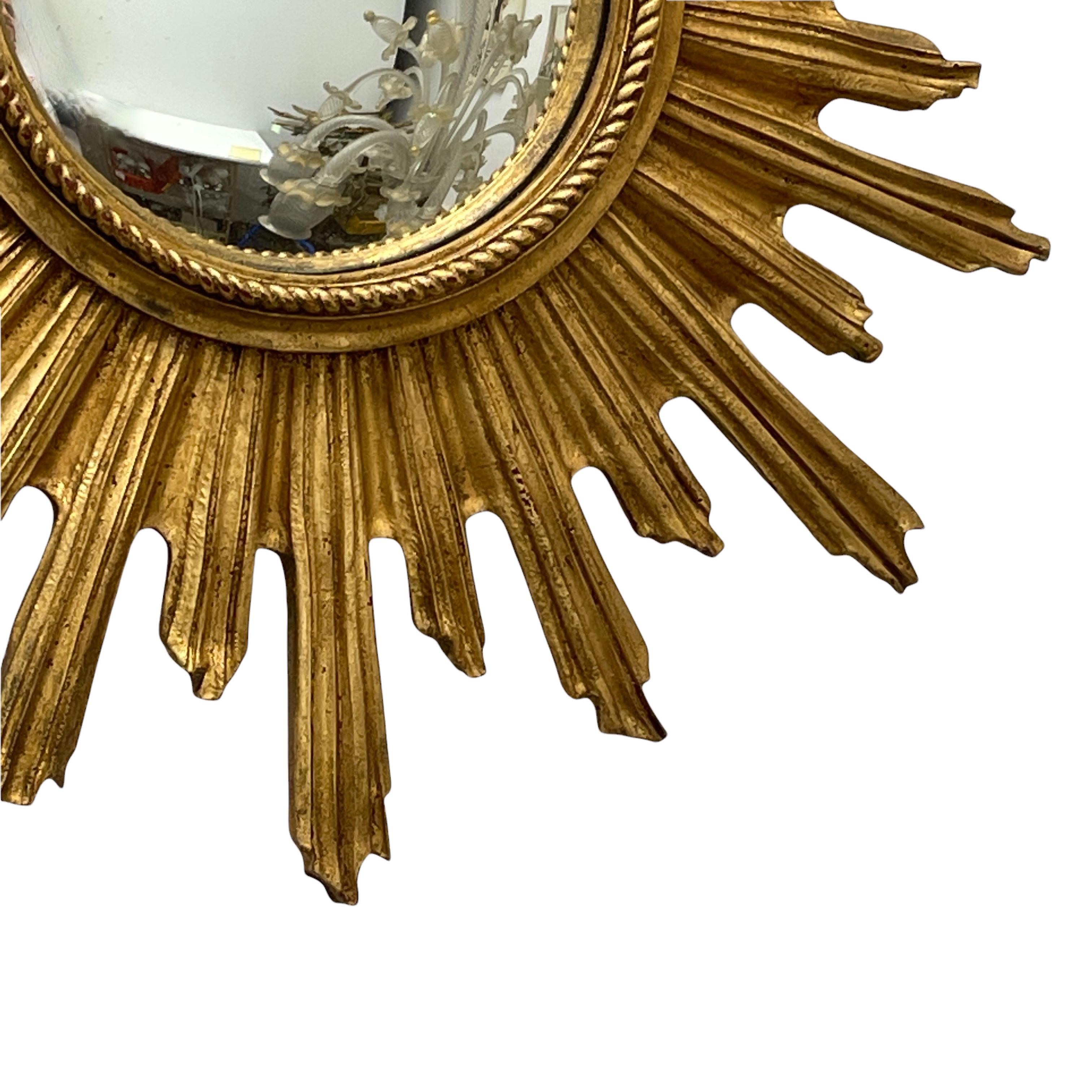 Italian Beautiful Starburst Sunburst Gilded Convex Mirror, Italy, circa 1960s