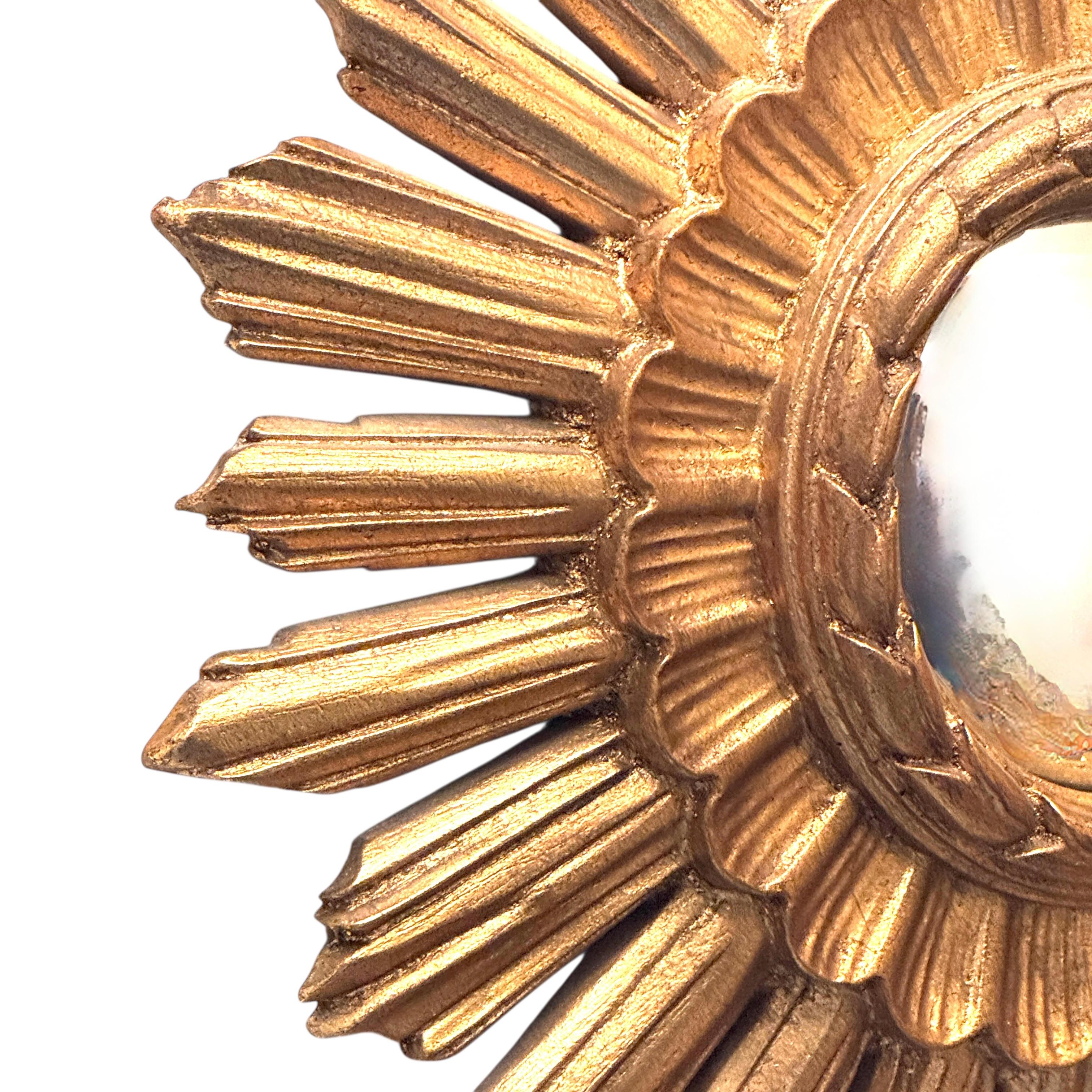 Beautiful Starburst Sunburst Gilded Resin Convex Mirror Belgium, circa 1960s For Sale 1