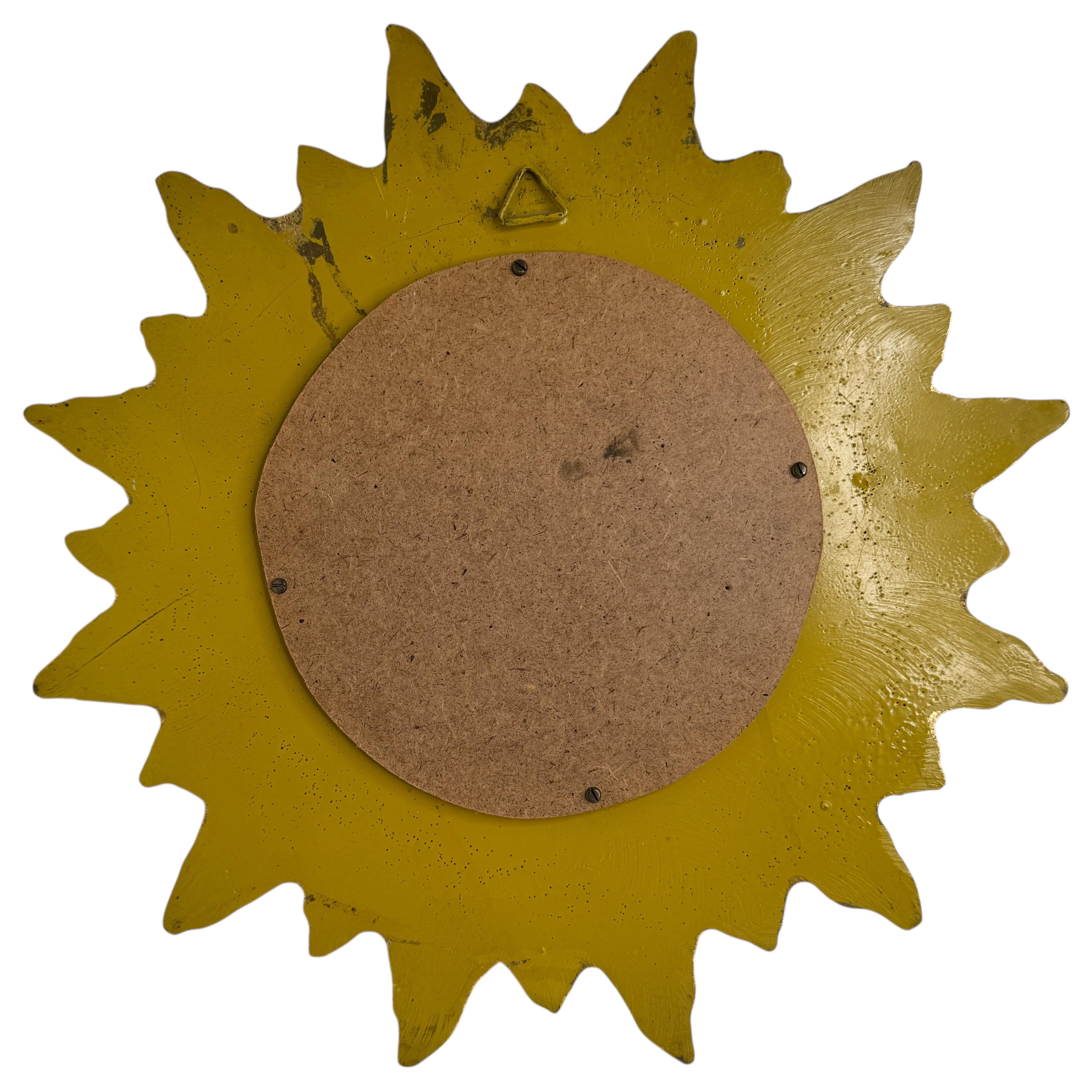 Beautiful Starburst Sunburst Gilded Resin Convex Mirror Belgium, circa 1970s For Sale 3