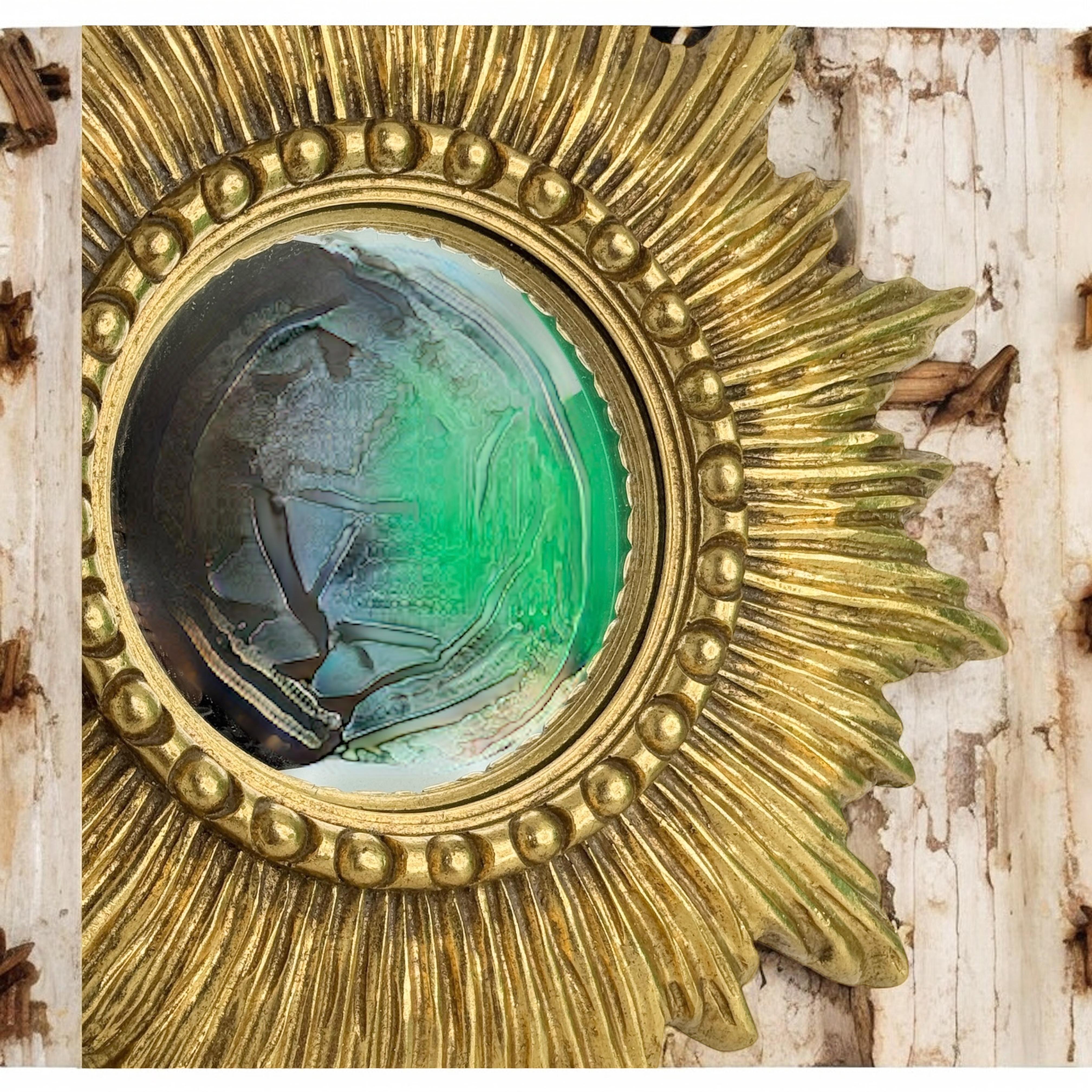 Beautiful Starburst Sunburst Gilded Resin Convex Mirror Belgium, circa 1970s For Sale 5
