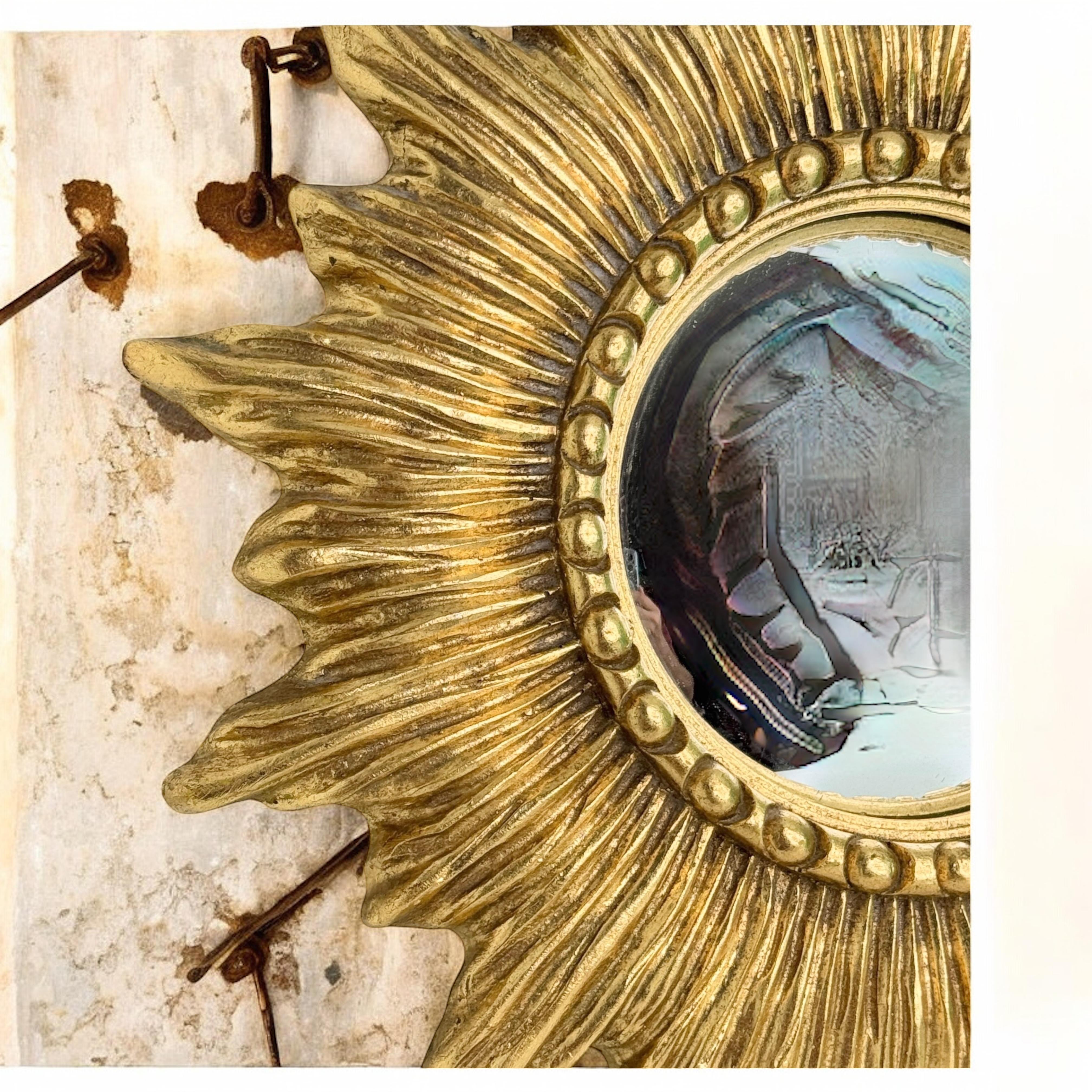 Beautiful Starburst Sunburst Gilded Resin Convex Mirror Belgium, circa 1970s For Sale 8