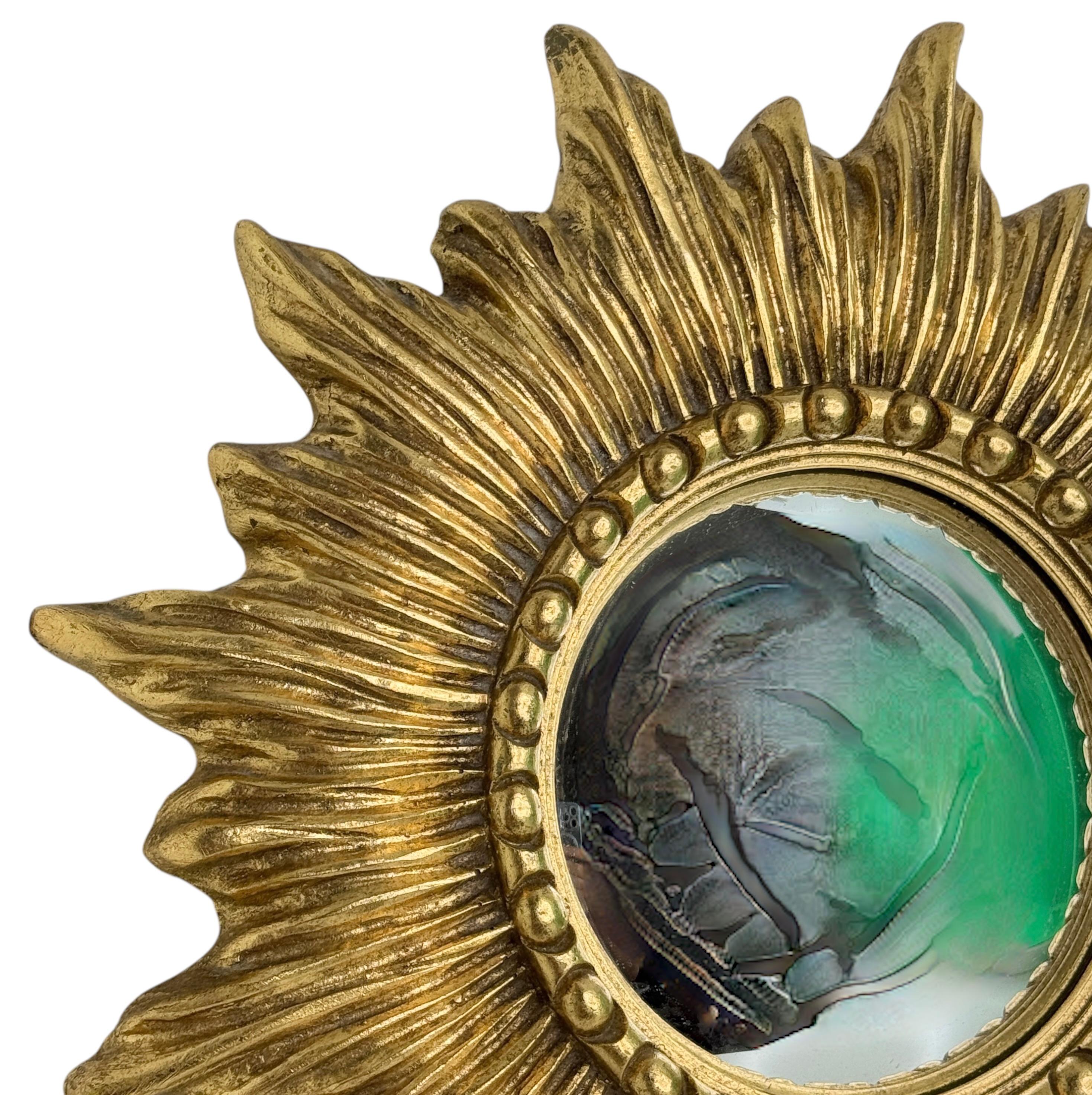 Beautiful Starburst Sunburst Gilded Resin Convex Mirror Belgium, circa 1970s For Sale 1