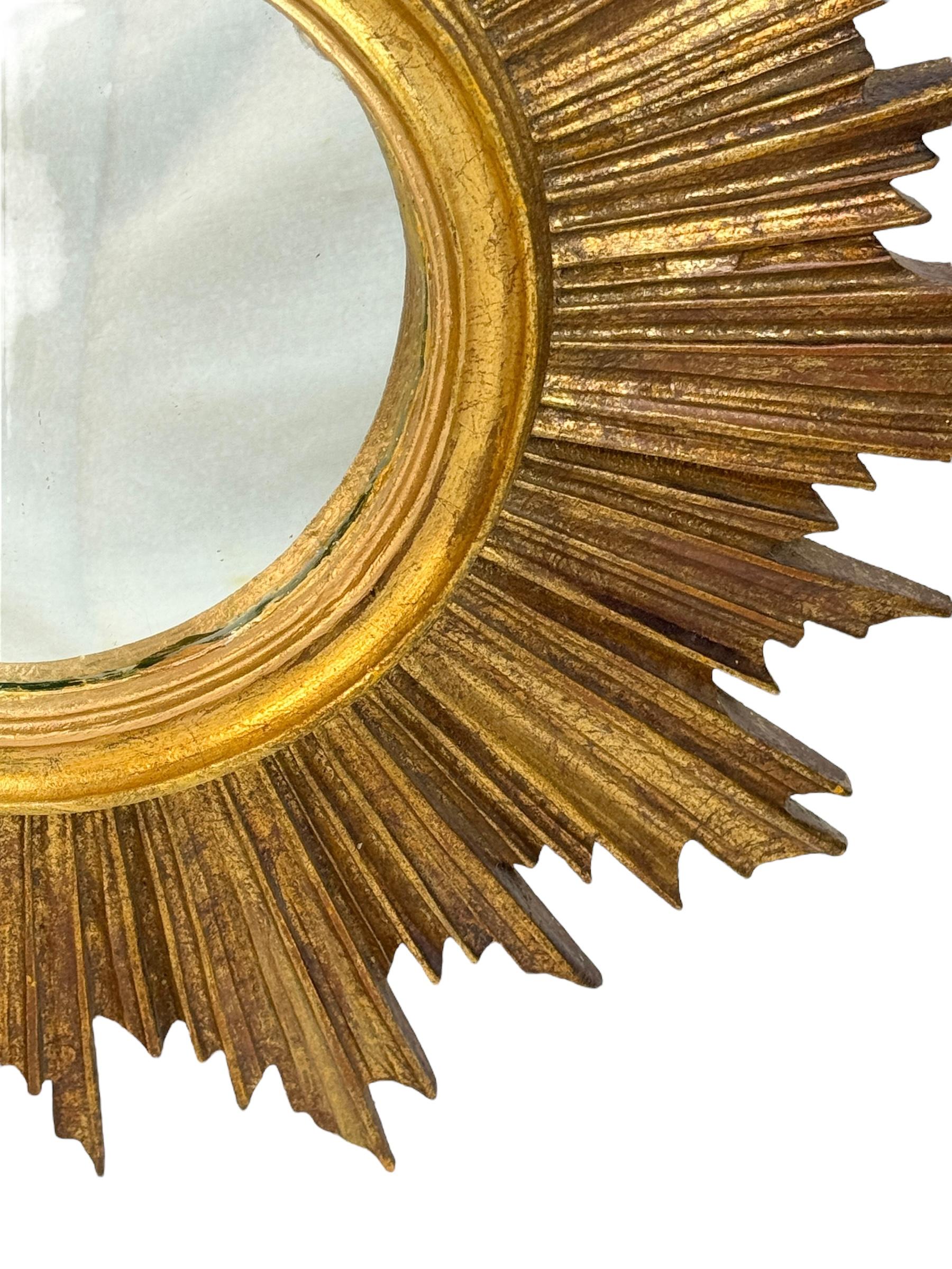 Beautiful Starburst Sunburst Gilded Resin Convex Mirror Belgium, circa 1970s For Sale 2
