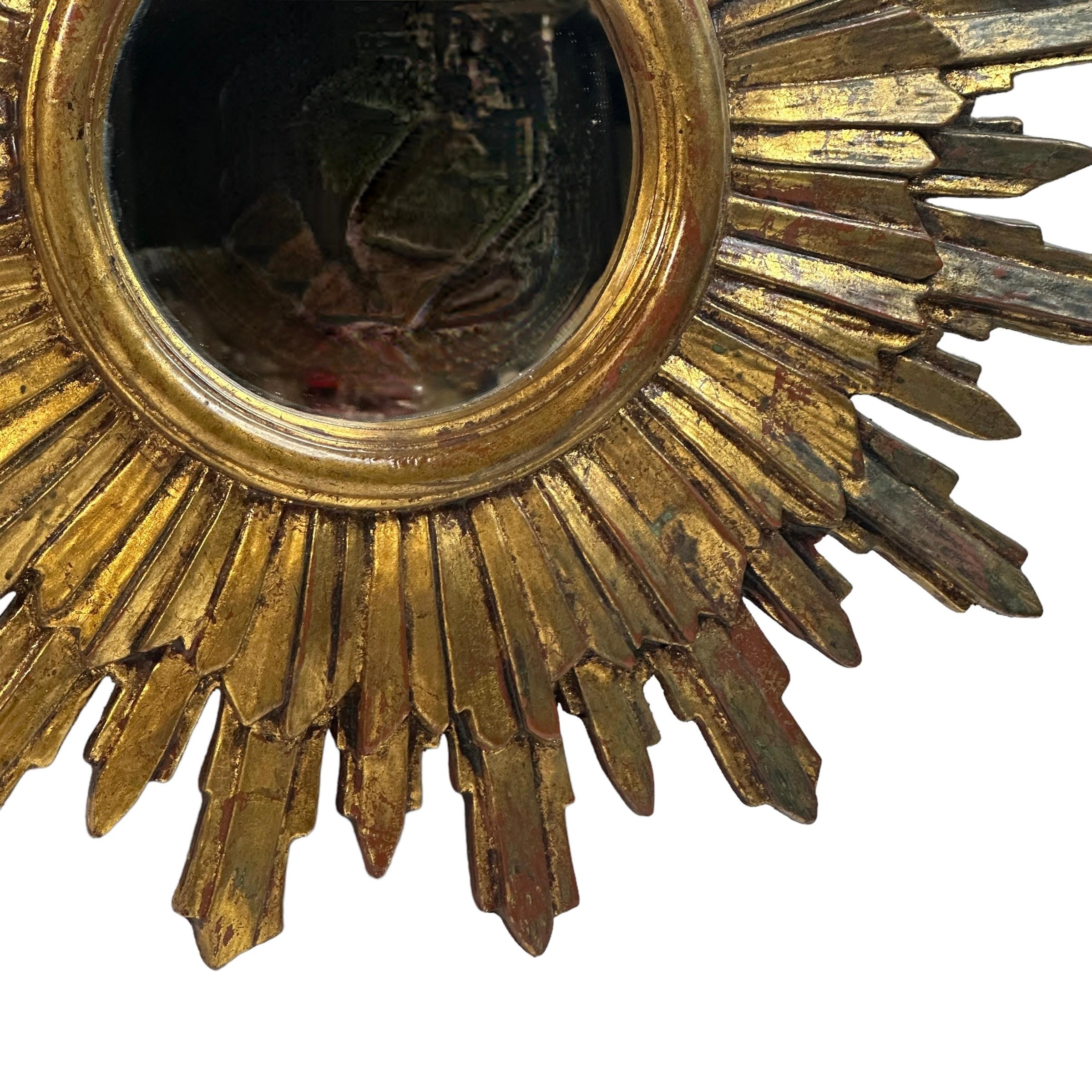 Gilt Beautiful Starburst Sunburst Gilded Wood Mirror Italy, circa 1950s