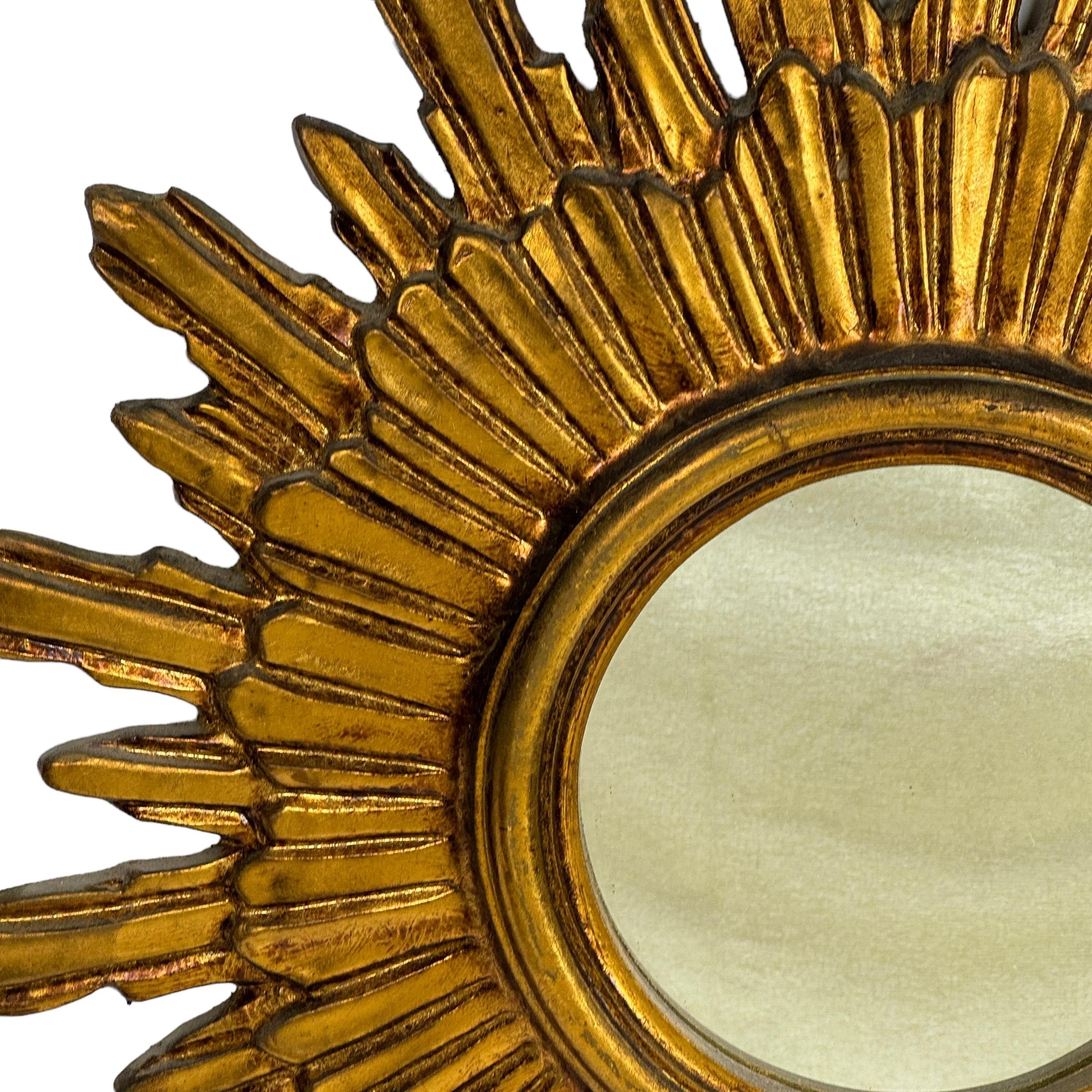 Schöne Starburst Sunburst vergoldetes Holz Spiegel Italien, circa 1950er Jahre (Vergoldet)