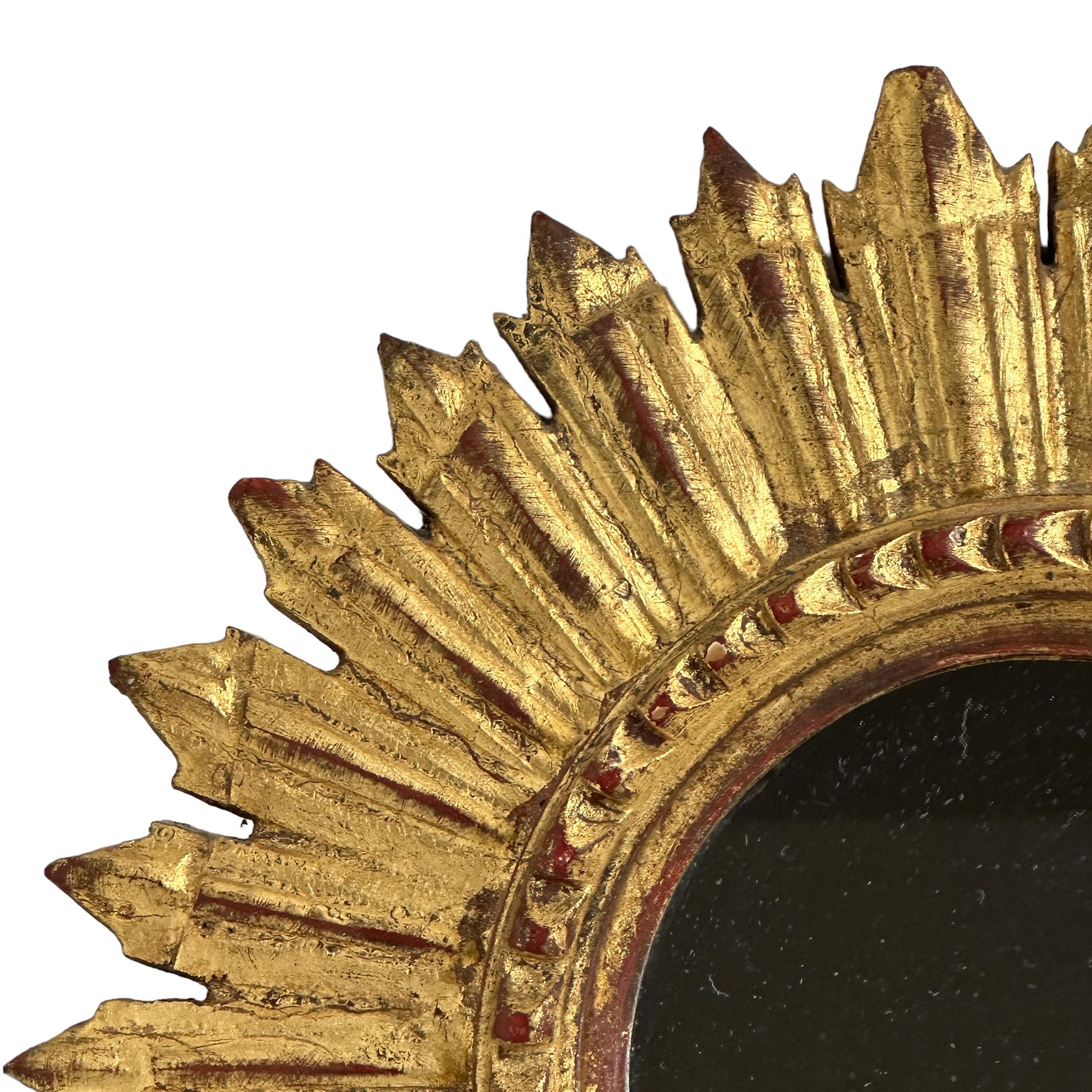 Beautiful Starburst Sunburst Gilded Wood Mirror Italy, circa 1960s For Sale 3