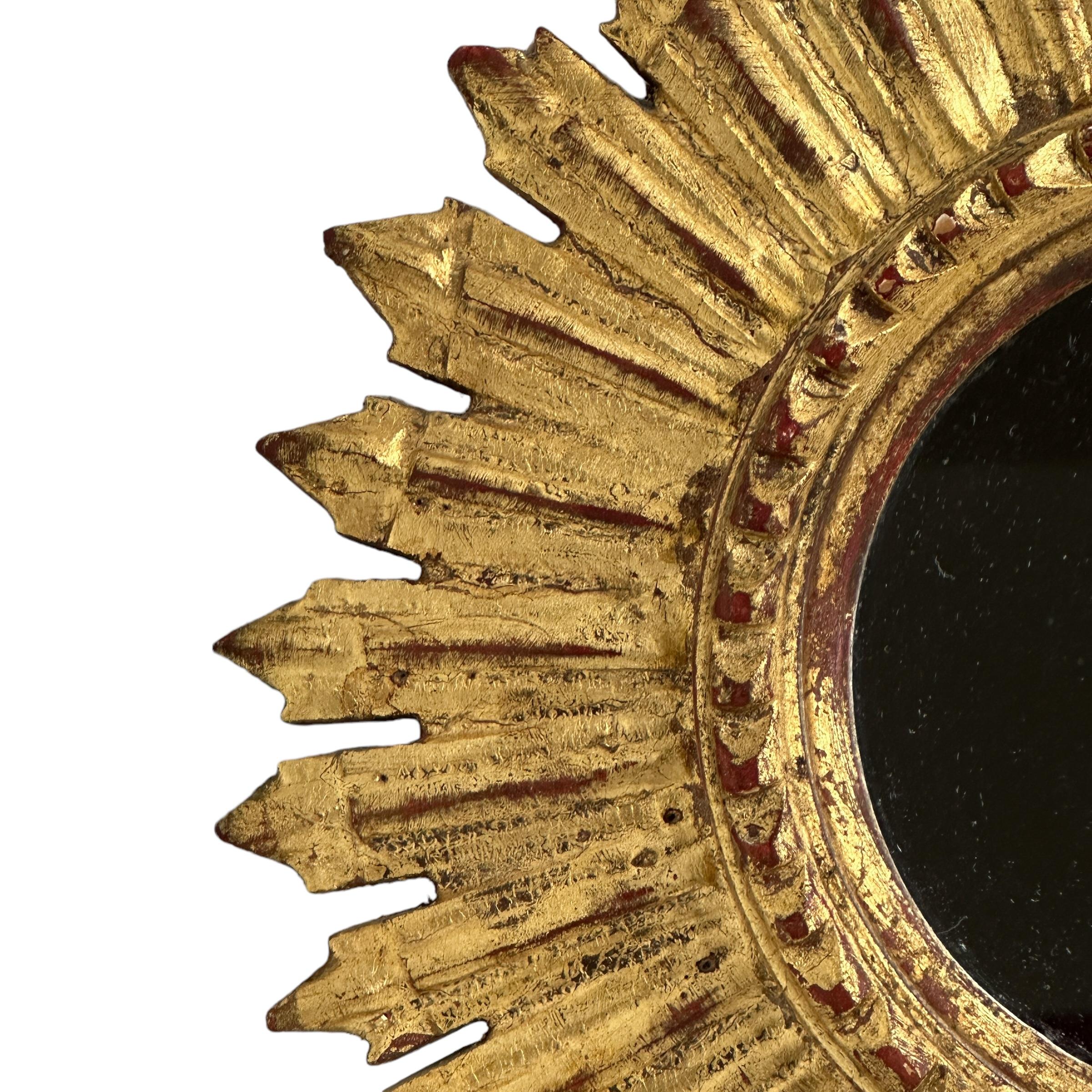 Beautiful Starburst Sunburst Gilded Wood Mirror Italy, circa 1960s For Sale 4