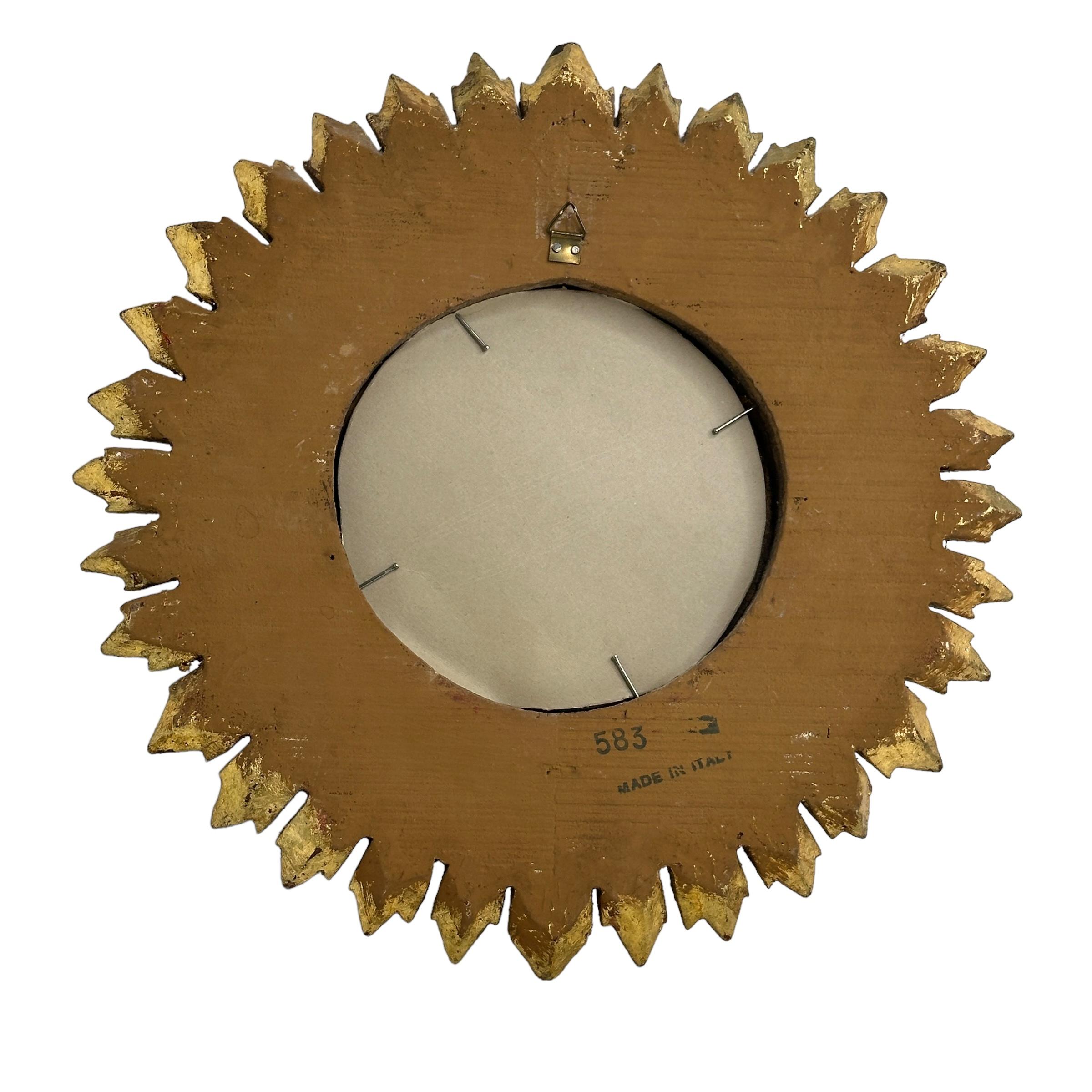 Beautiful Starburst Sunburst Gilded Wood Mirror Italy, circa 1960s For Sale 5
