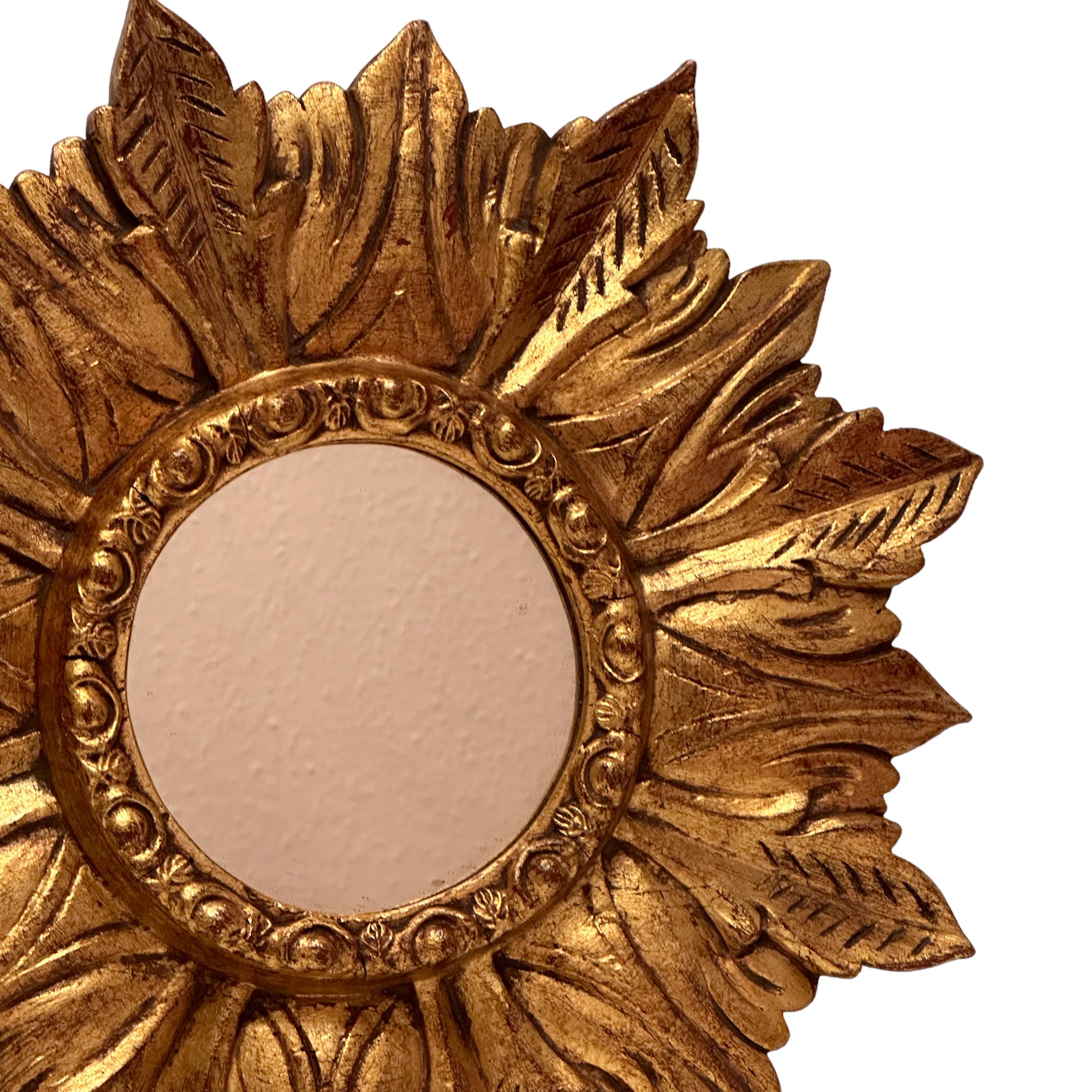 Hollywood Regency Beautiful Starburst Sunburst Gilded Wood Mirror Spain, circa 1960s