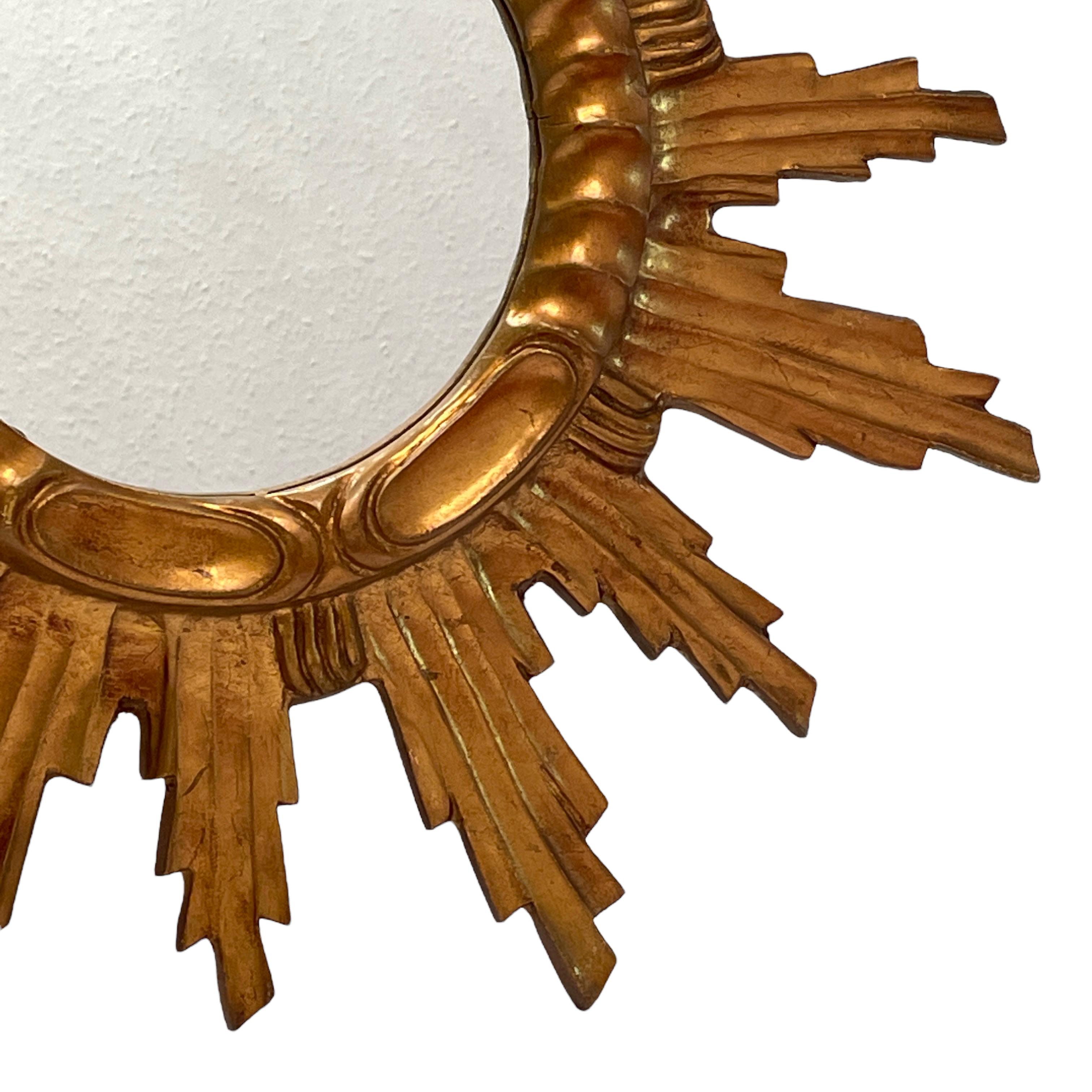 Hollywood Regency Magnifique miroir étoilé Sunburst composition et bois doré, Italie, années 1960 en vente