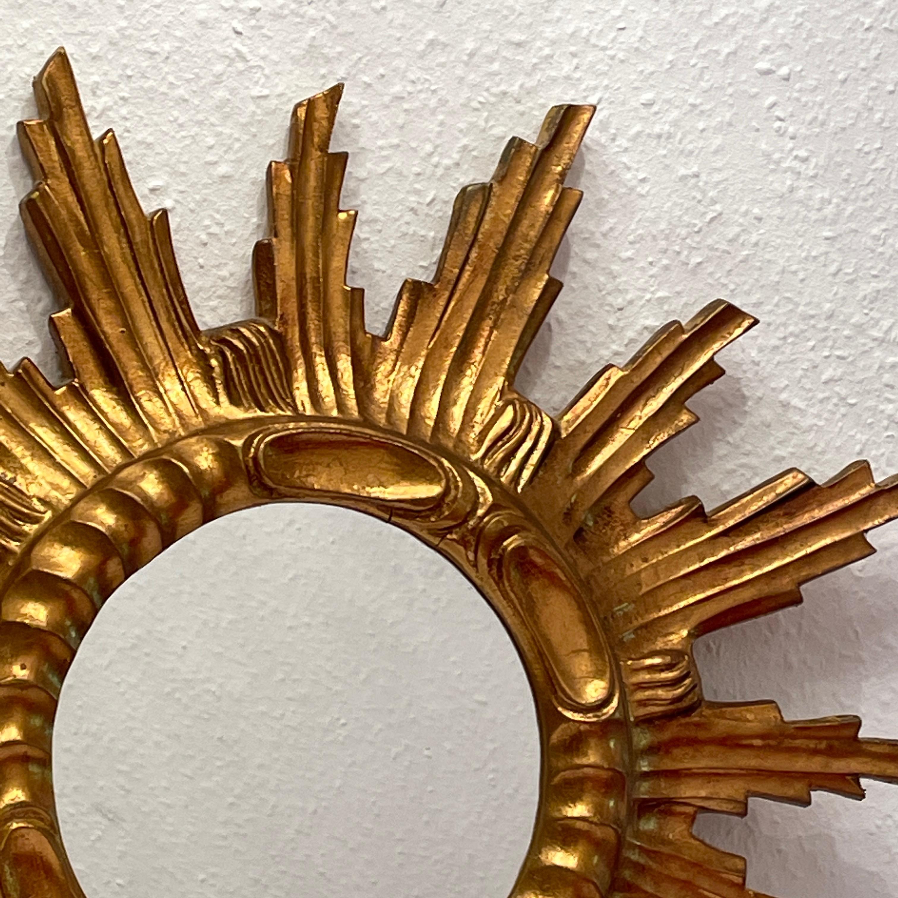 Gilt Beautiful Starburst Sunburst Mirror Gilded Composition & Wood, Italy, 1960s For Sale