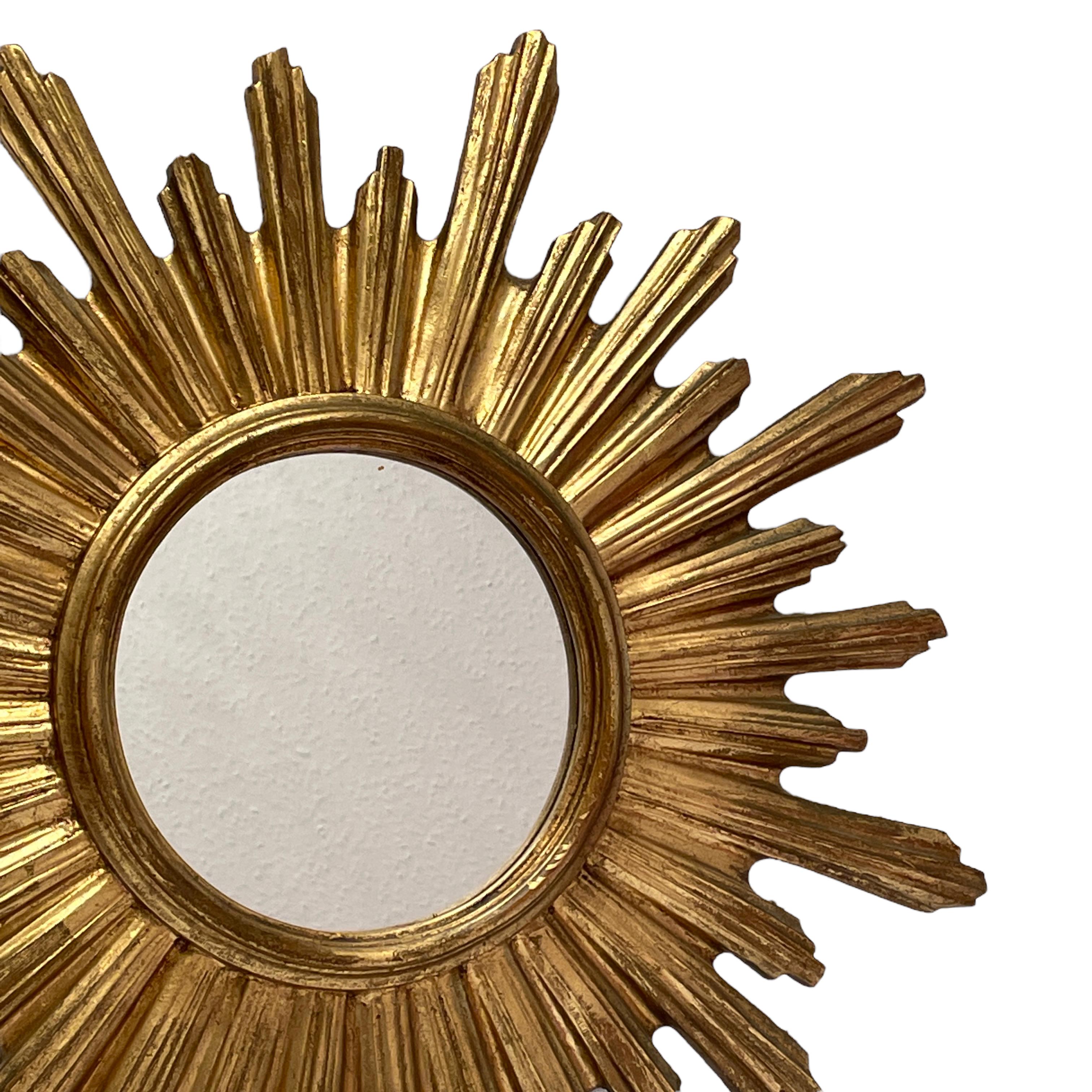 Belgian Beautiful Starburst Sunburst Mirror Gilded Resin, Belgium, circa 1960s