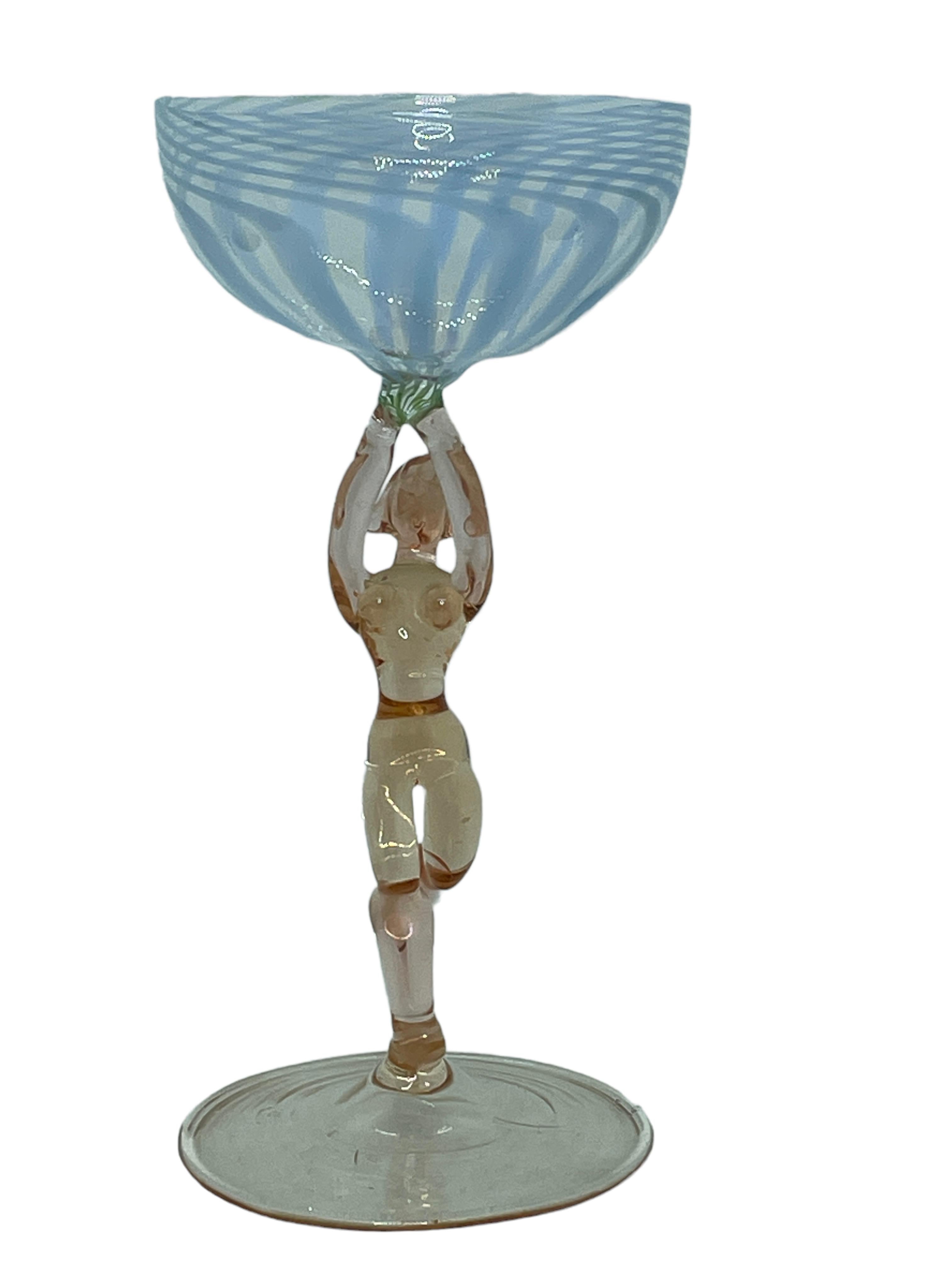 Schönes Stemware-Cocktailglas, nackte Dame am Stiel, Bimini Art Vintage Österreich (Art déco)