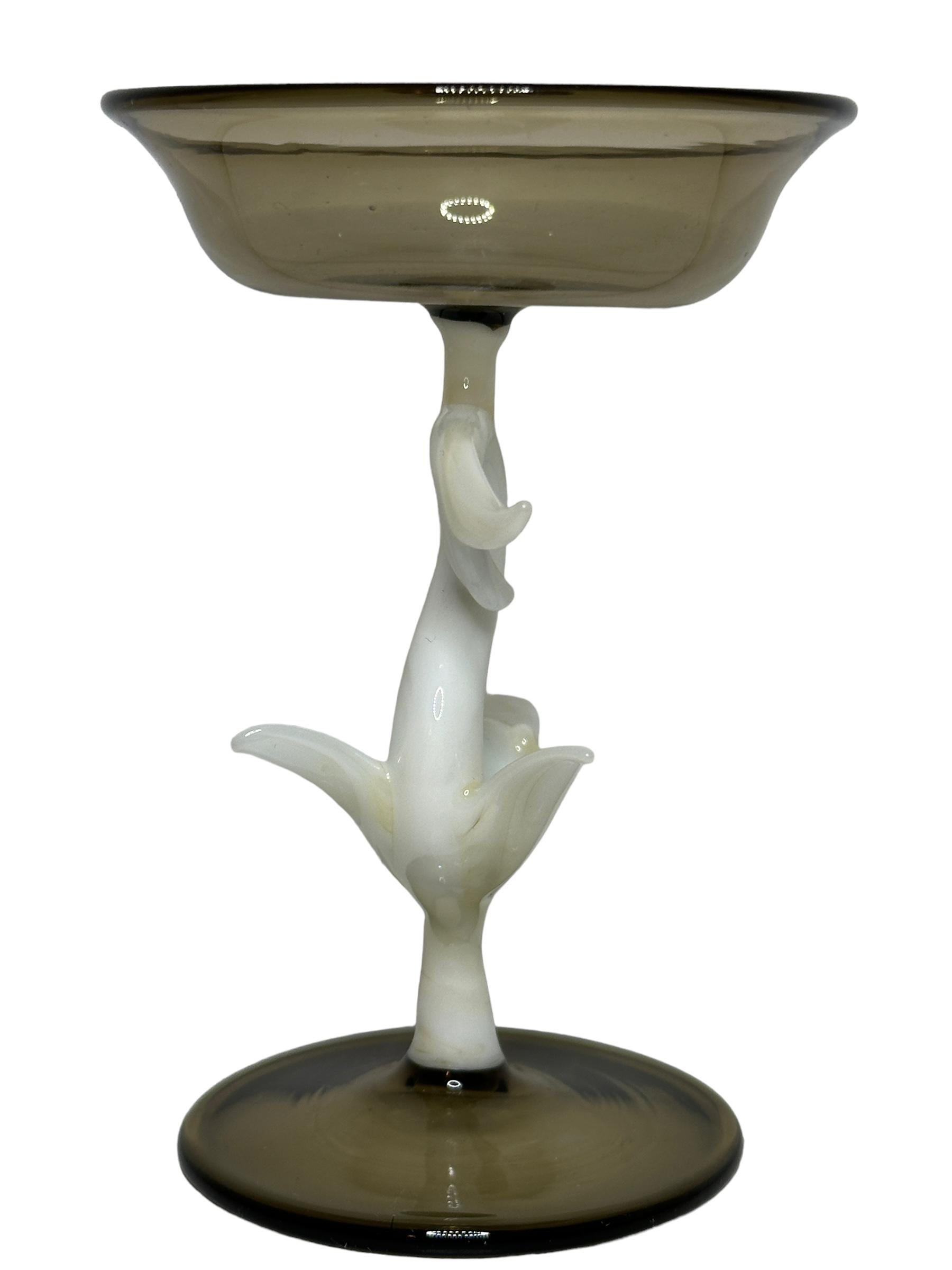 Schönes Stielglas Likörglas, Delphin Fisch Stem, Bimini Art Vintage Österreich (Handgefertigt) im Angebot