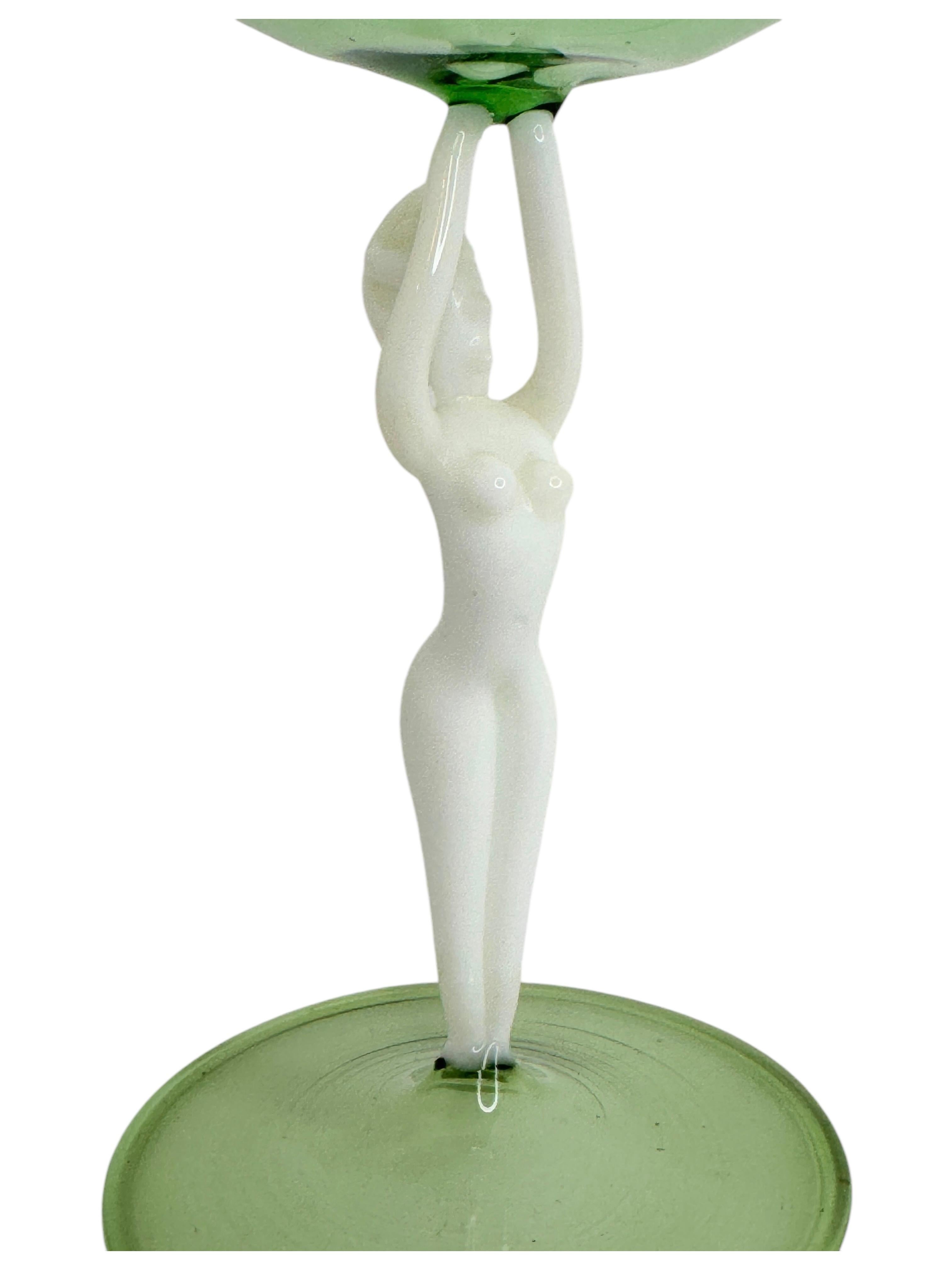 Preciosa copa de licor Stemware, tallo de dama desnuda, Bimini Art Vintage Austria en venta 4