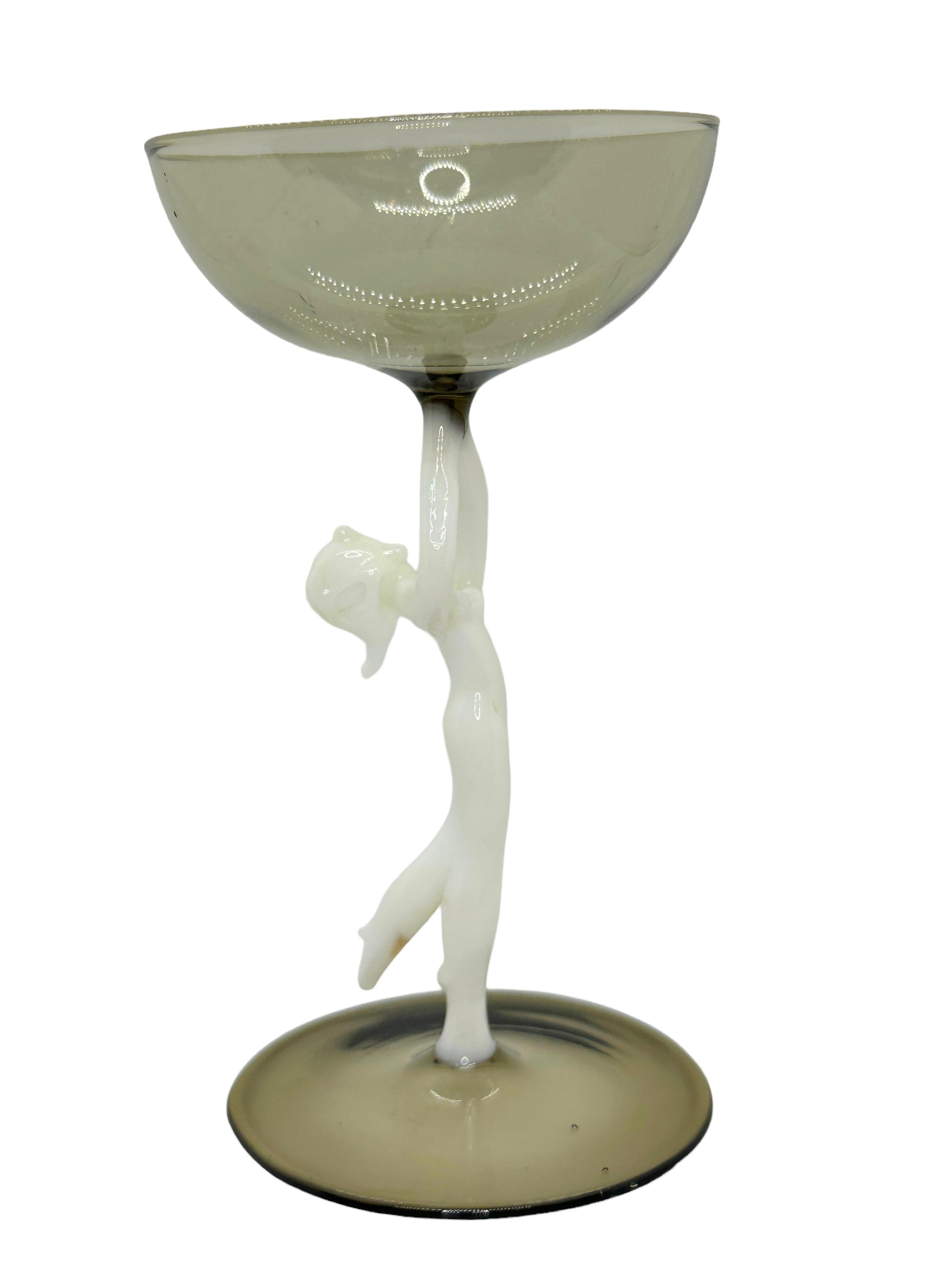 Schönes Stemware Liqueur-Glas, Nude Lady Stem, Bimini-Kunst Vintage Österreich (Deutsch) im Angebot