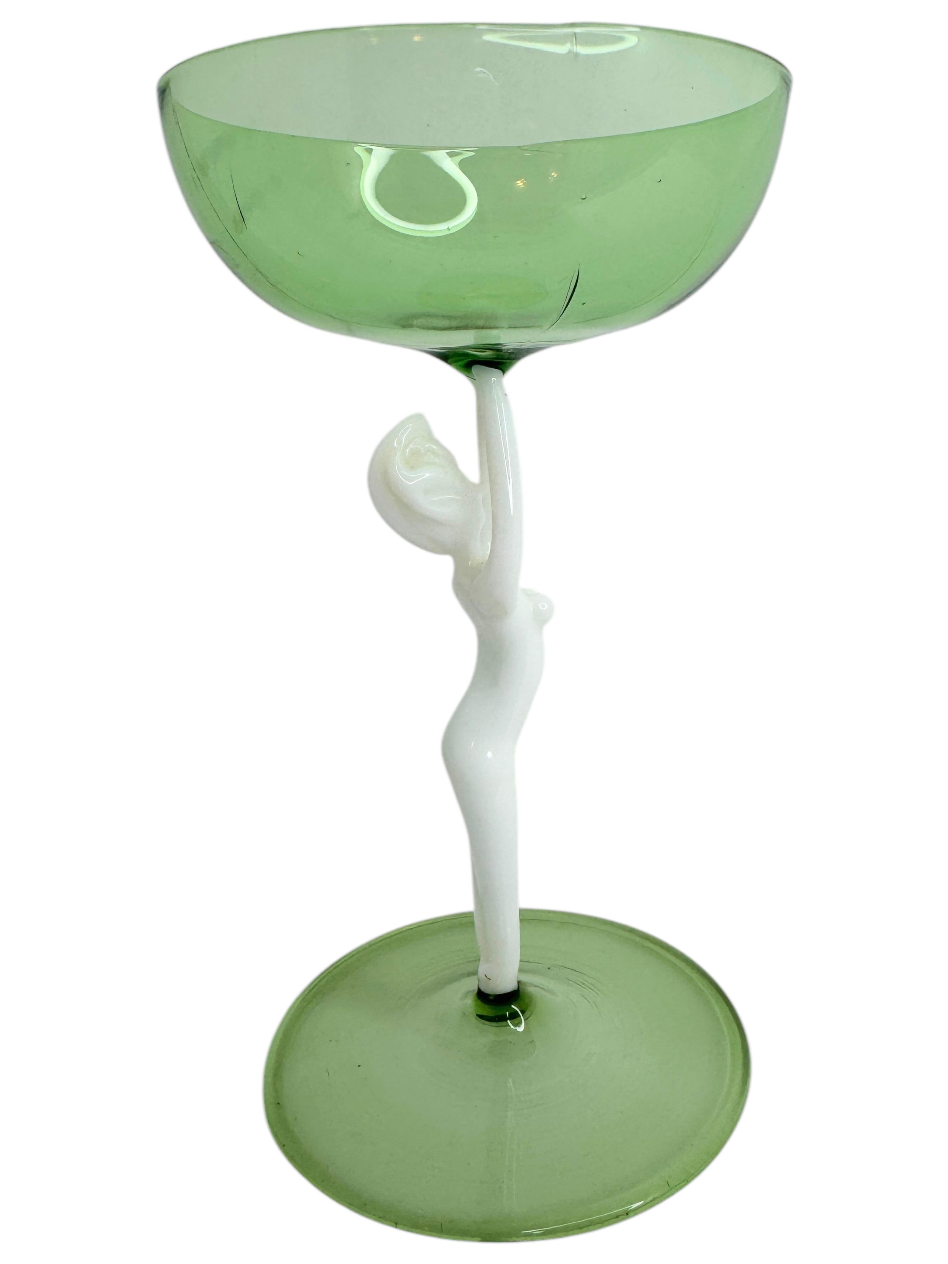 Allemand Verre à liqueur Beautiful Stemware, Nude Lady Stem, Bimini Art Vintage Austria en vente