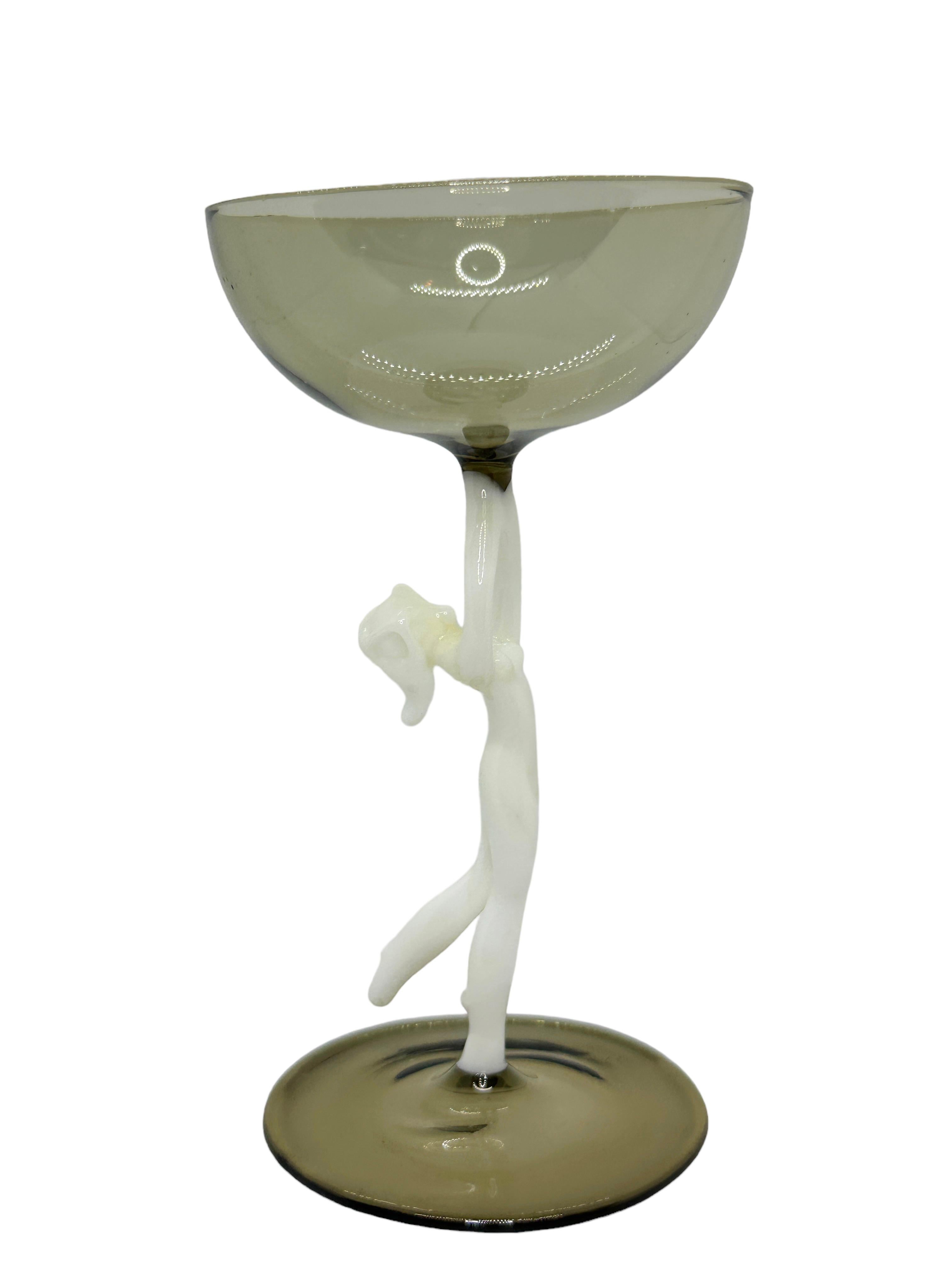 Schönes Stemware Liqueur-Glas, Nude Lady Stem, Bimini-Kunst Vintage Österreich im Zustand „Gut“ im Angebot in Nuernberg, DE