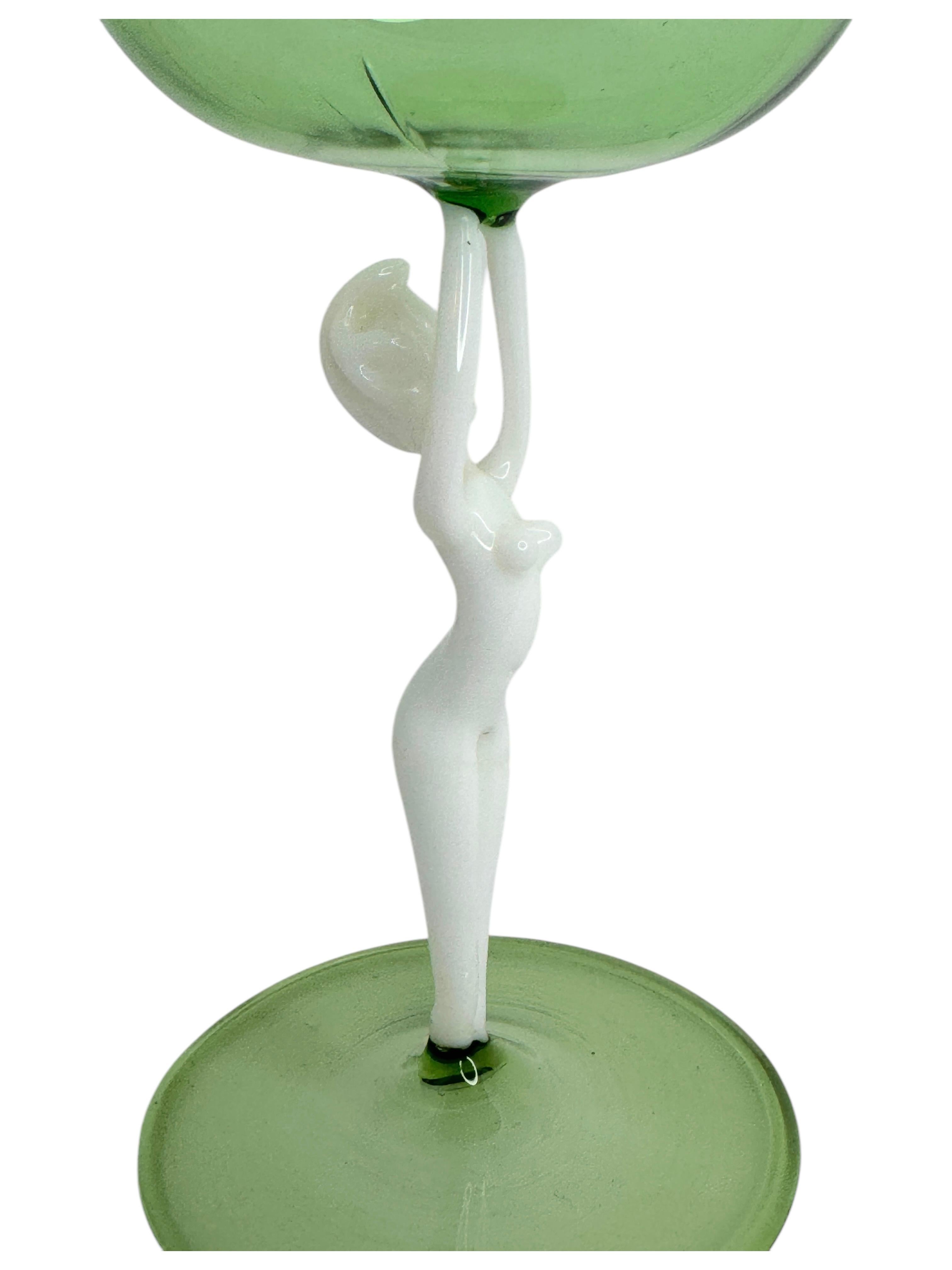 Verre brun Verre à liqueur Beautiful Stemware, Nude Lady Stem, Bimini Art Vintage Austria en vente