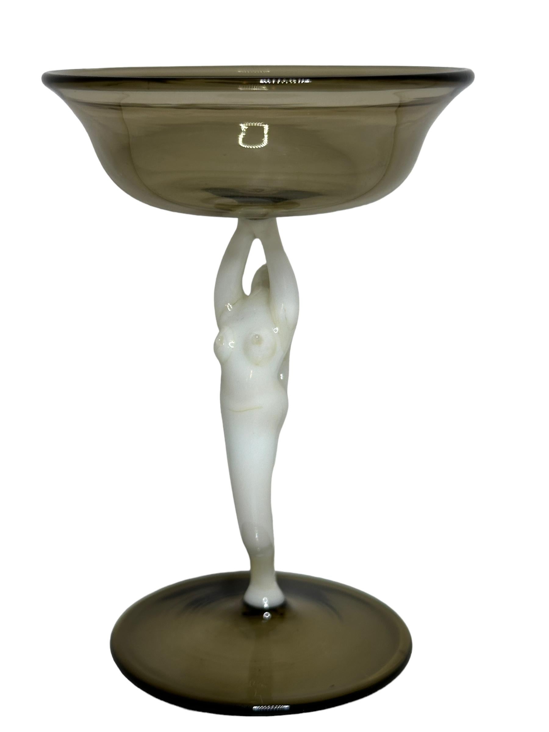 Schönes Stielglas Likörglas, Nackte Meerjungfrau Stem, Bimini Art Vintage Österreich (Art déco) im Angebot