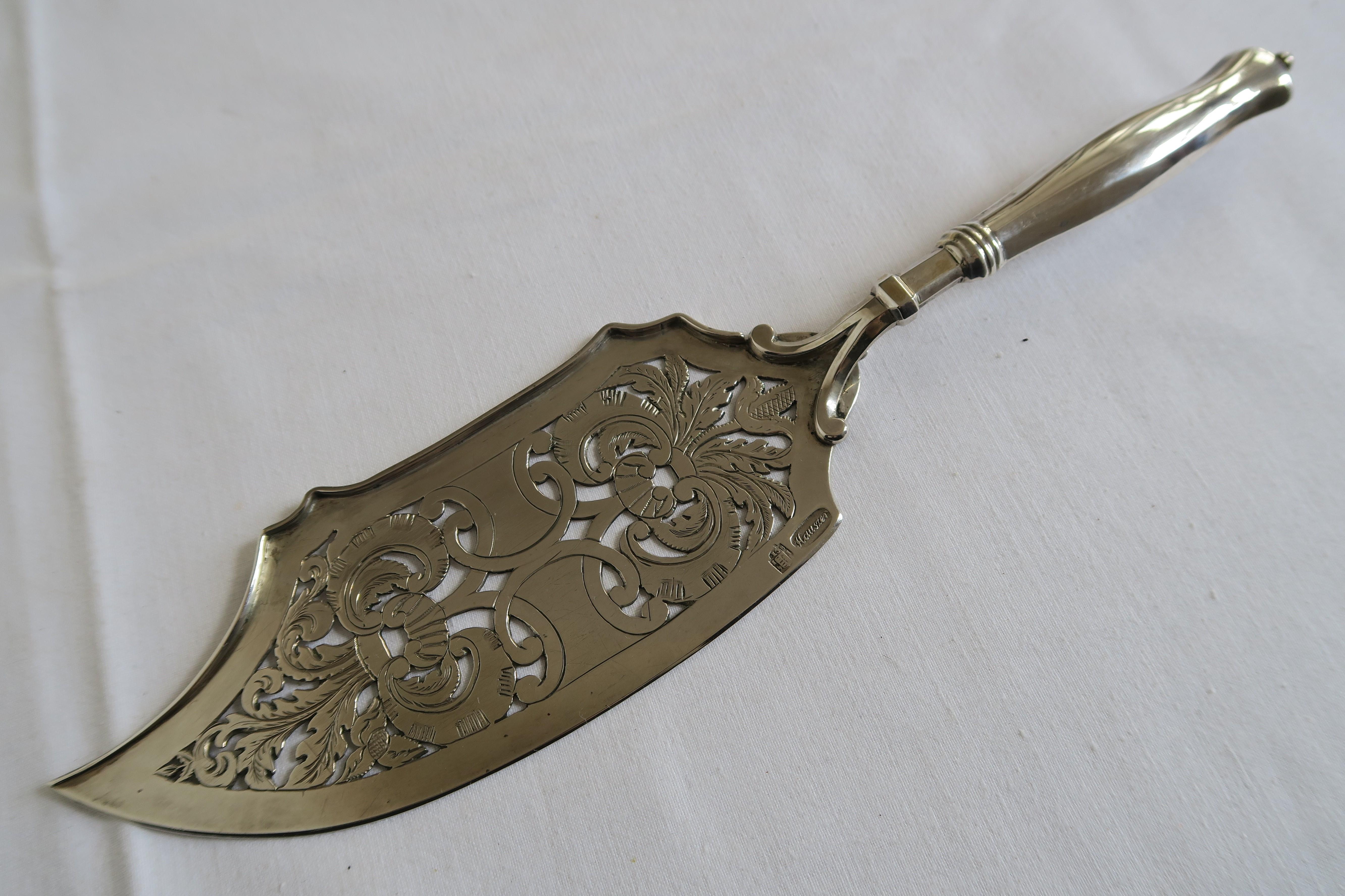 Beautiful Sterling Silver Cake or Fish Shovel K+K Monarchy Austria In Excellent Condition For Sale In Vienna, AT