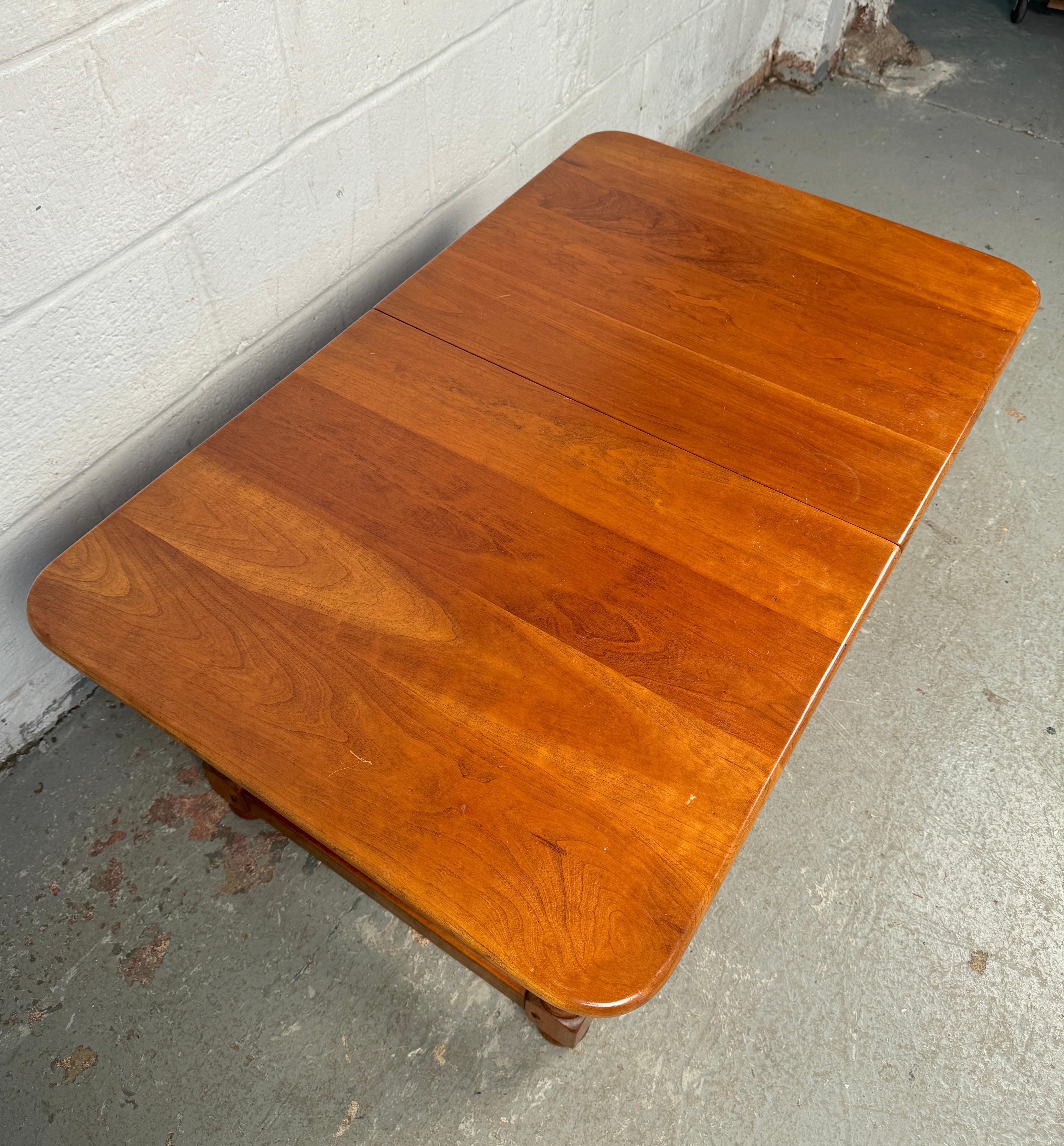 Beautiful Stickley Maple Draw Leaf Coffee Table For Sale 1