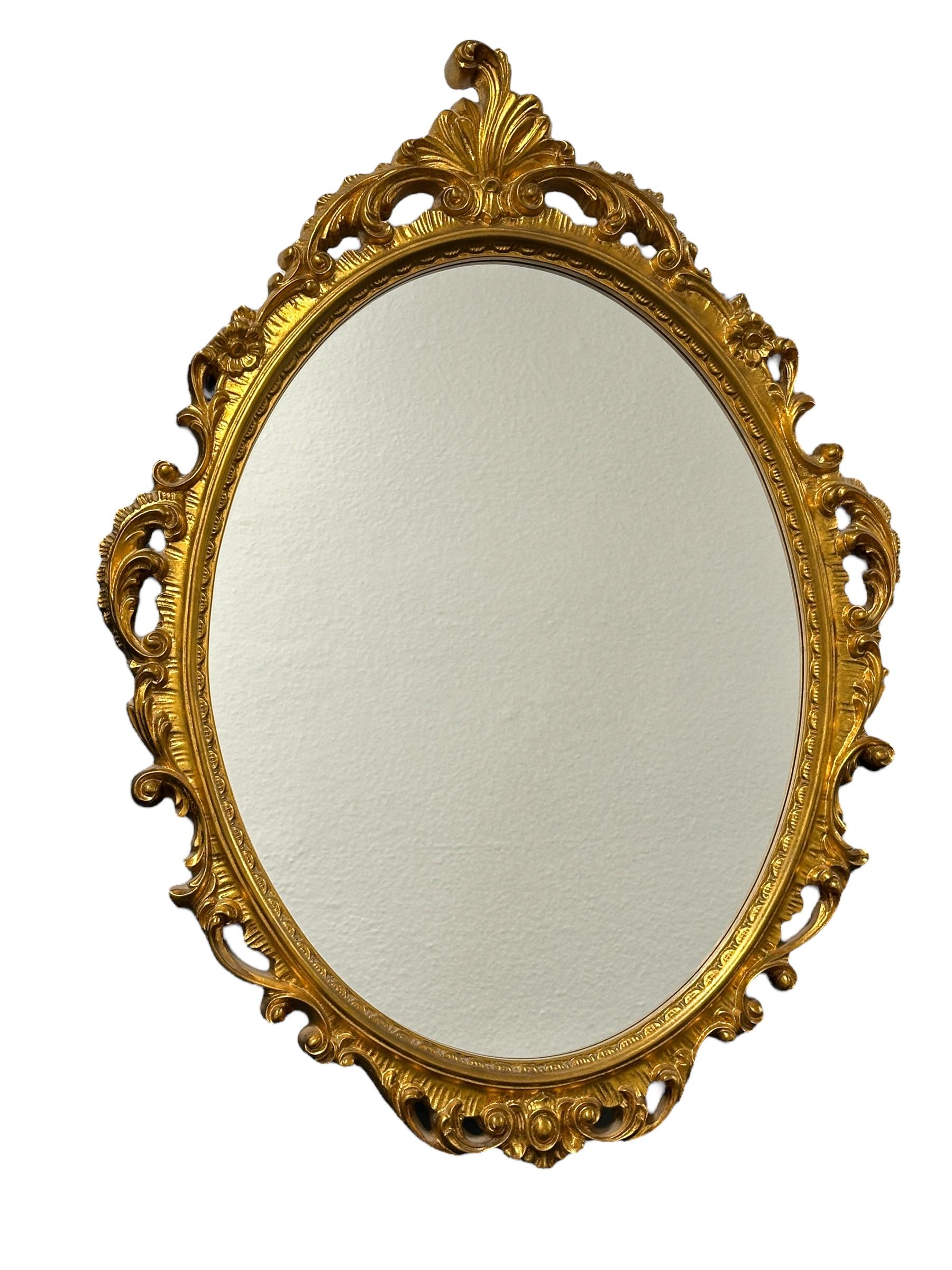 Mid-20th Century Beautiful Stunning Gilded Tole Toleware Mirror Vintage, Italy, 1950s For Sale