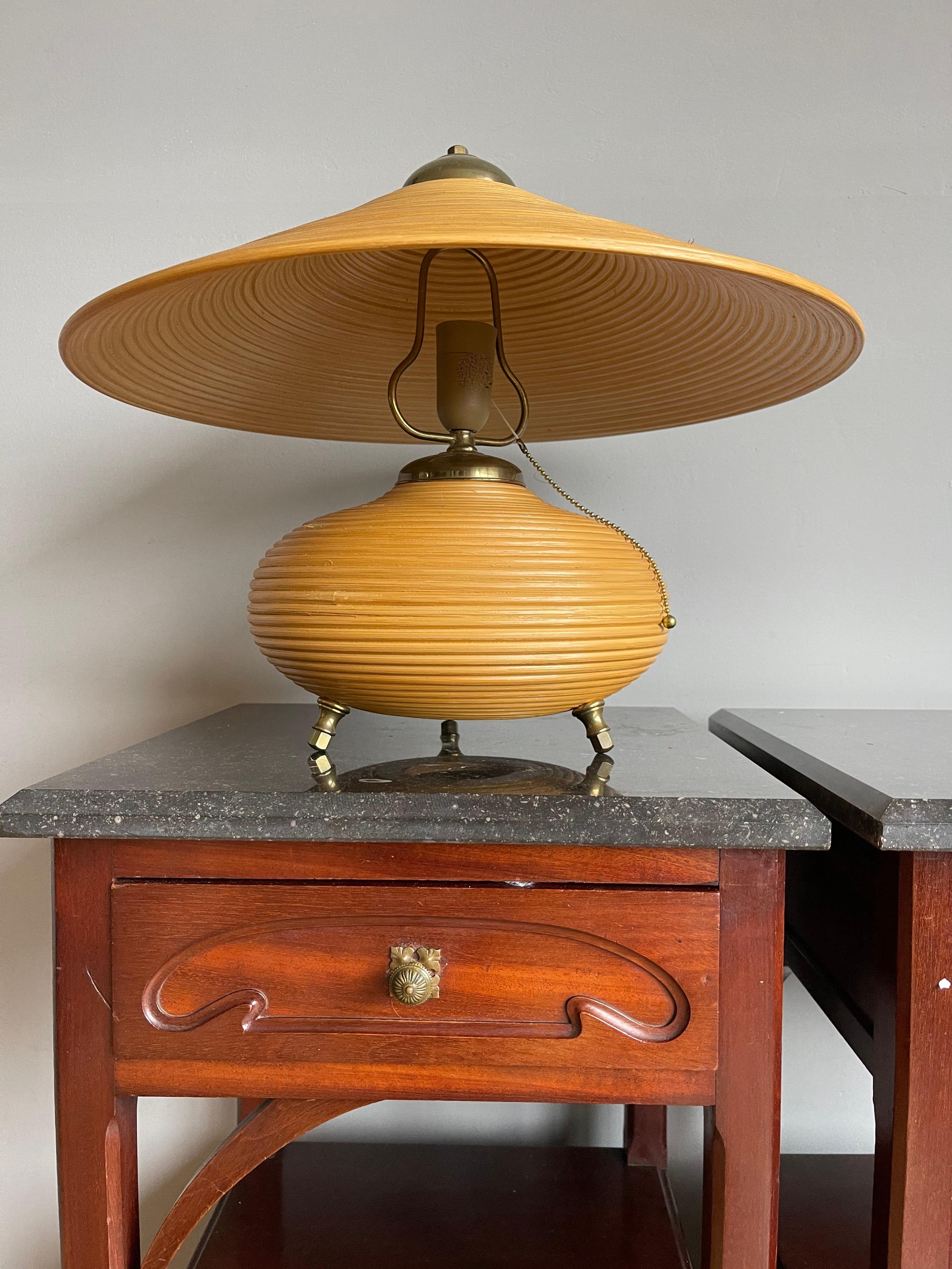 Beautiful & Stylish Hand Crafted Mid-Century Modern Rattan and Brass Table Lamp For Sale 9