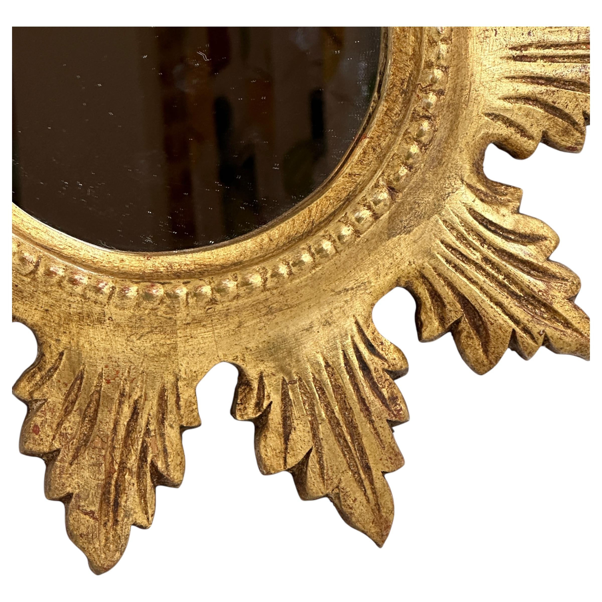 Beautiful Sunburst Starburst Gilt Wood Flat Mirror, German Toleware, 1930s In Good Condition For Sale In Nuernberg, DE