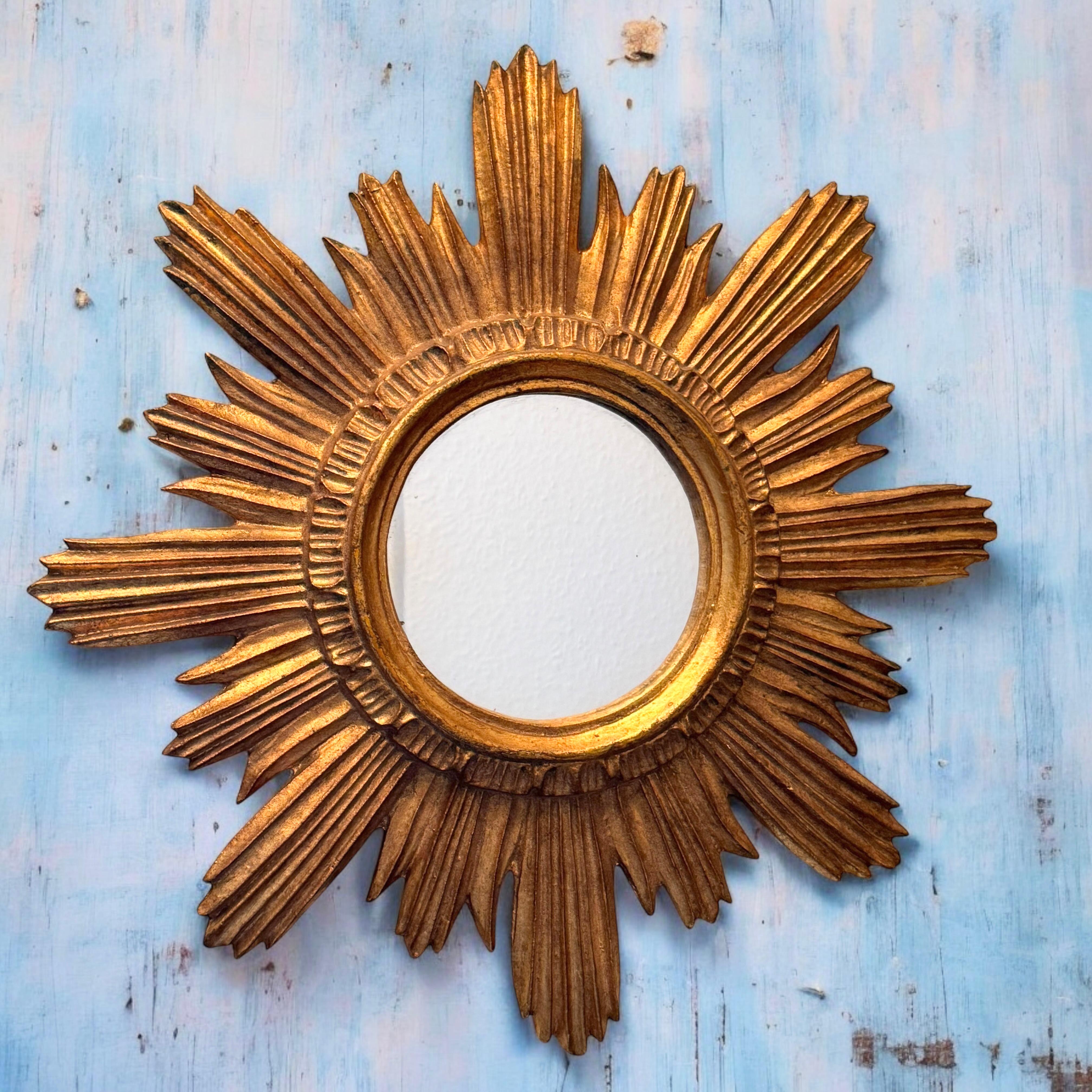 Magnifique miroir en forme d'étoile dorée Wood Stucco, Italie, vers les années 1960 en vente 4