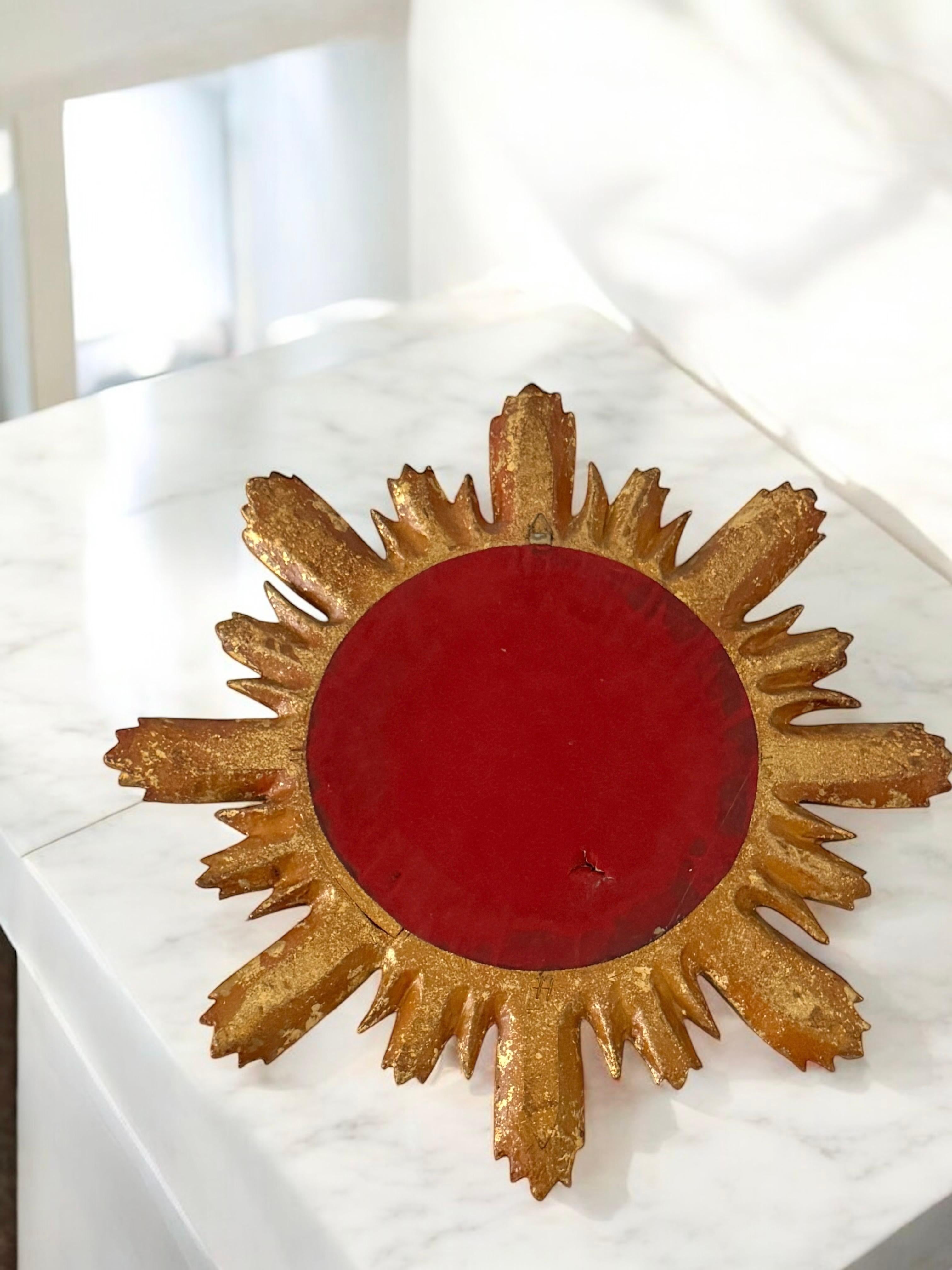 Beautiful Sunburst Starburst Mirror Gilt Wood Stucco, Italy, circa 1960s For Sale 10