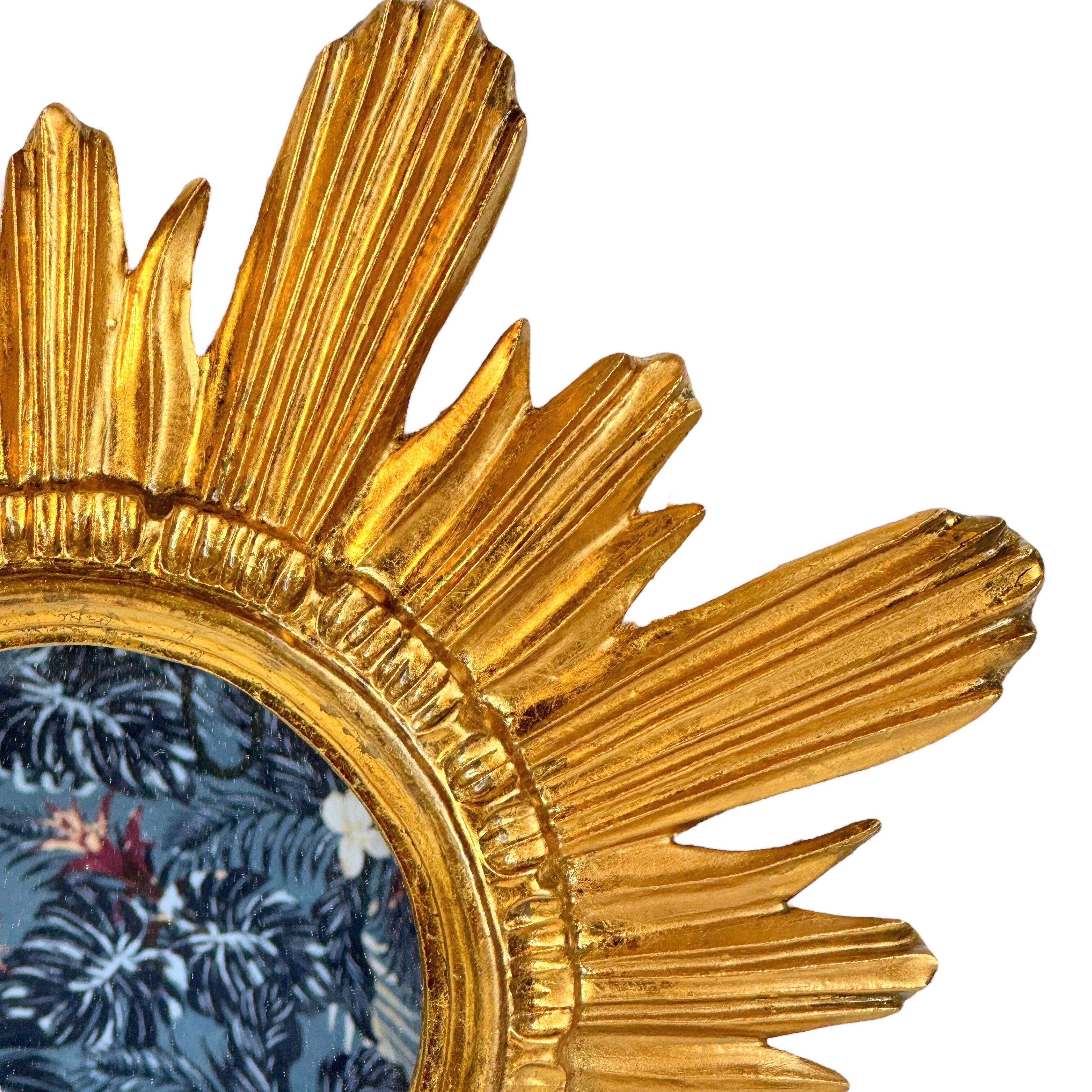 Schöner Sunburst-Starburst-Spiegel Vergoldetes Holz Stuck, Italien, um 1960er Jahre (Italienisch)