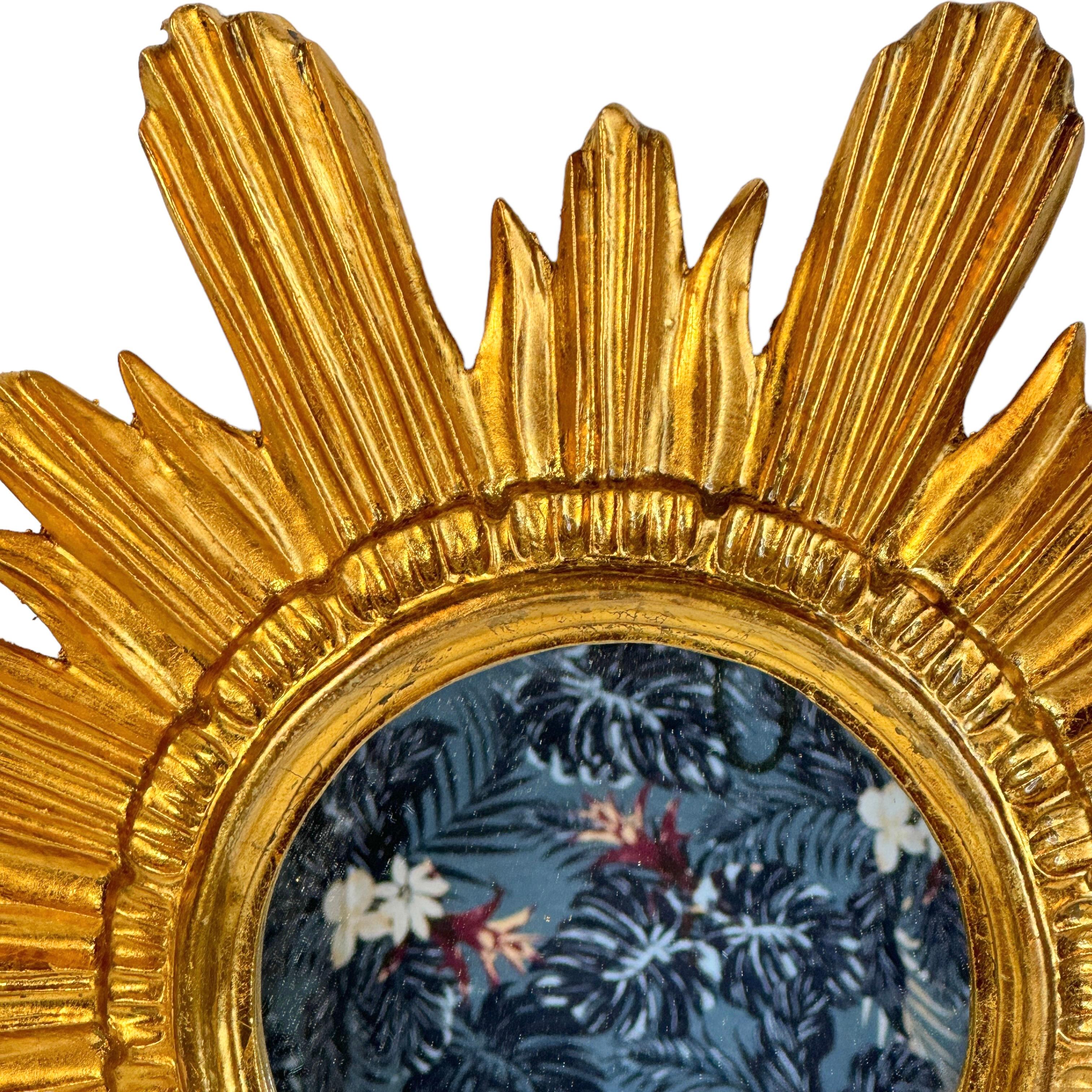 Schöner Sunburst-Starburst-Spiegel Vergoldetes Holz Stuck, Italien, um 1960er Jahre 2