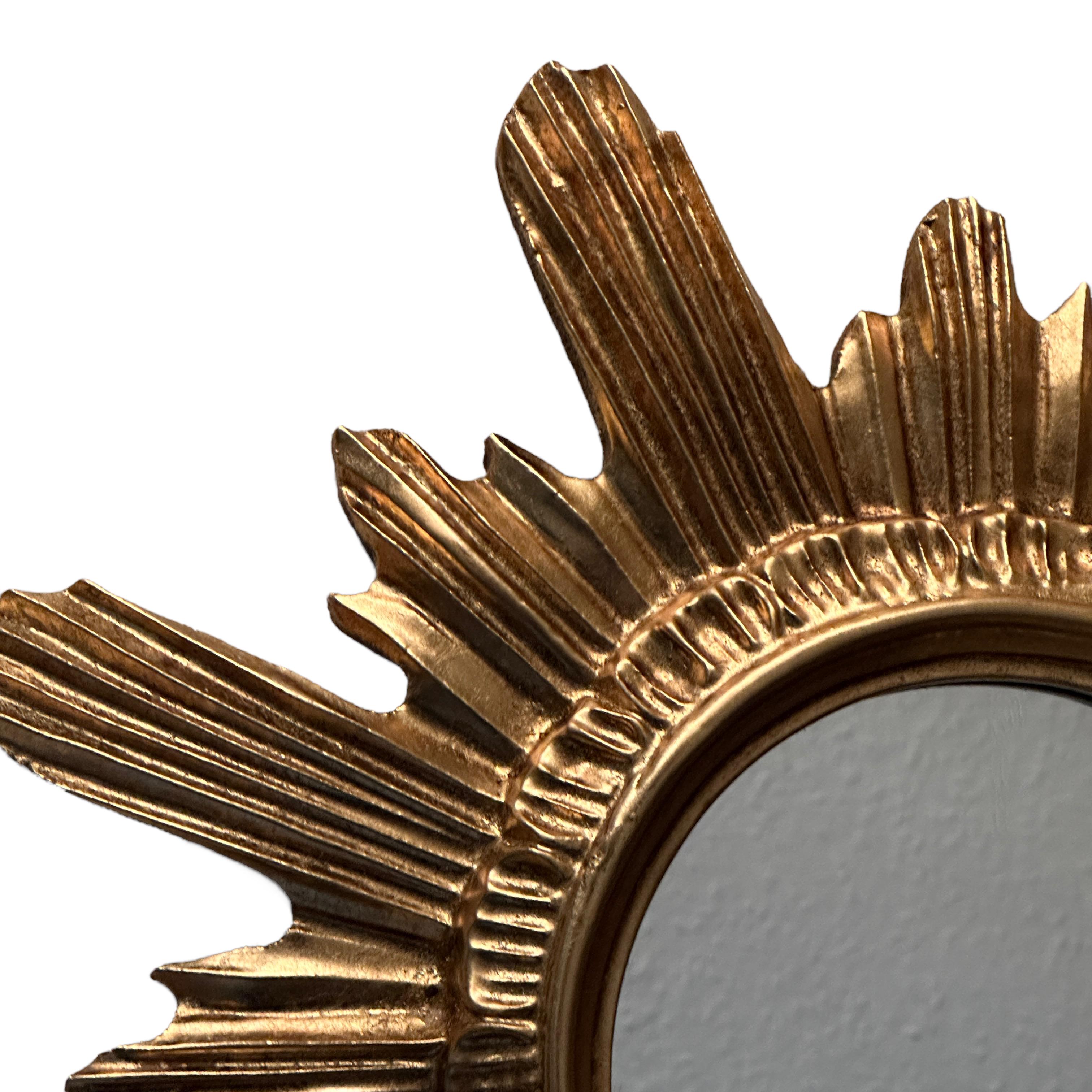 Beautiful Sunburst Starburst Mirror Wood Stucco, Italy, circa 1960s In Good Condition In Nuernberg, DE