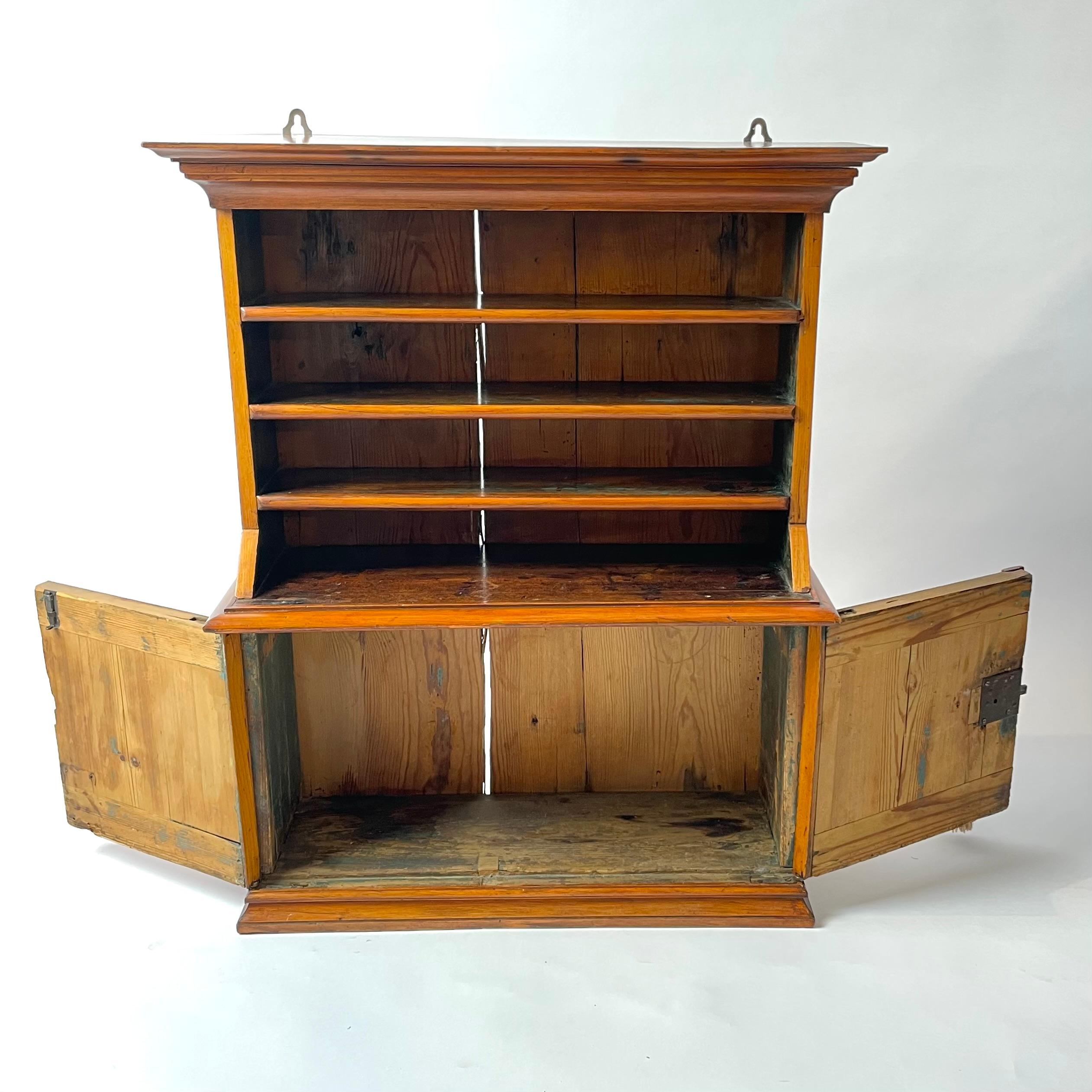 Beautiful Swedish alder root Wall Cabinet from Mid-18th Century For Sale 8