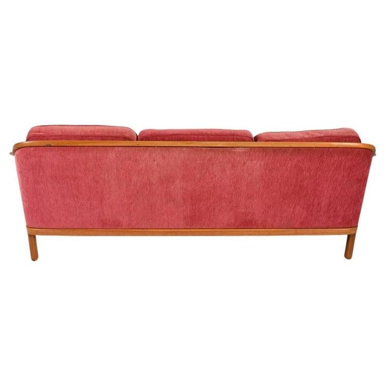Falegnameria Bellissimo divano svedese moderno in teak scolpito a 3 posti con imbottitura in vendita