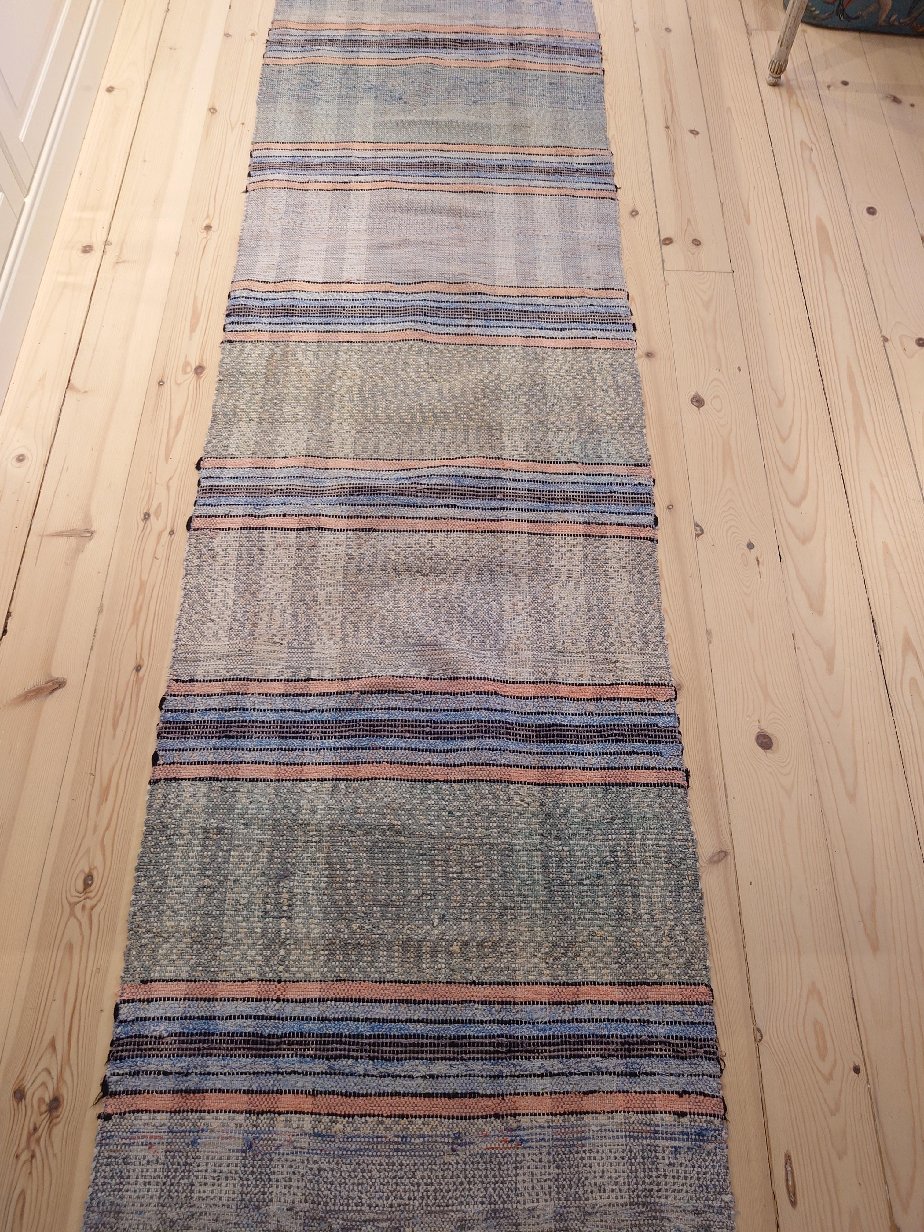 Beautiful Swedish Rag rug country hand woven For Sale 5