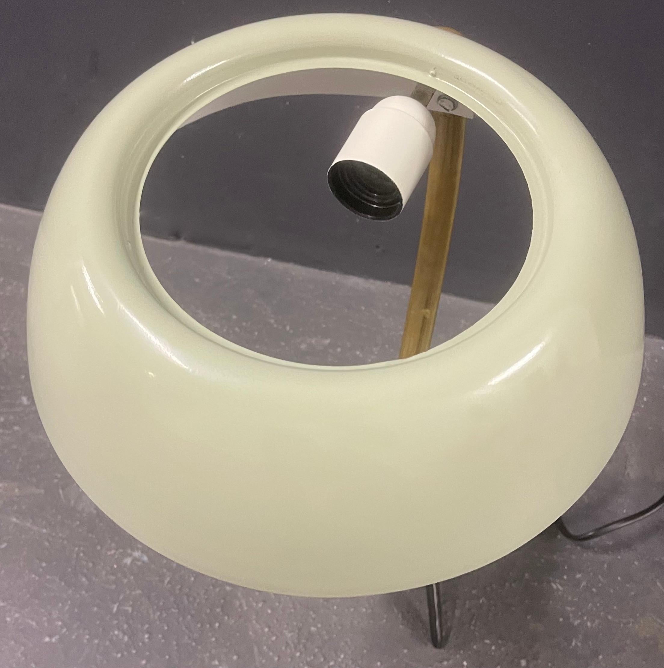 The beautiful table lamp in the manner of Carl Auböck en vente 2