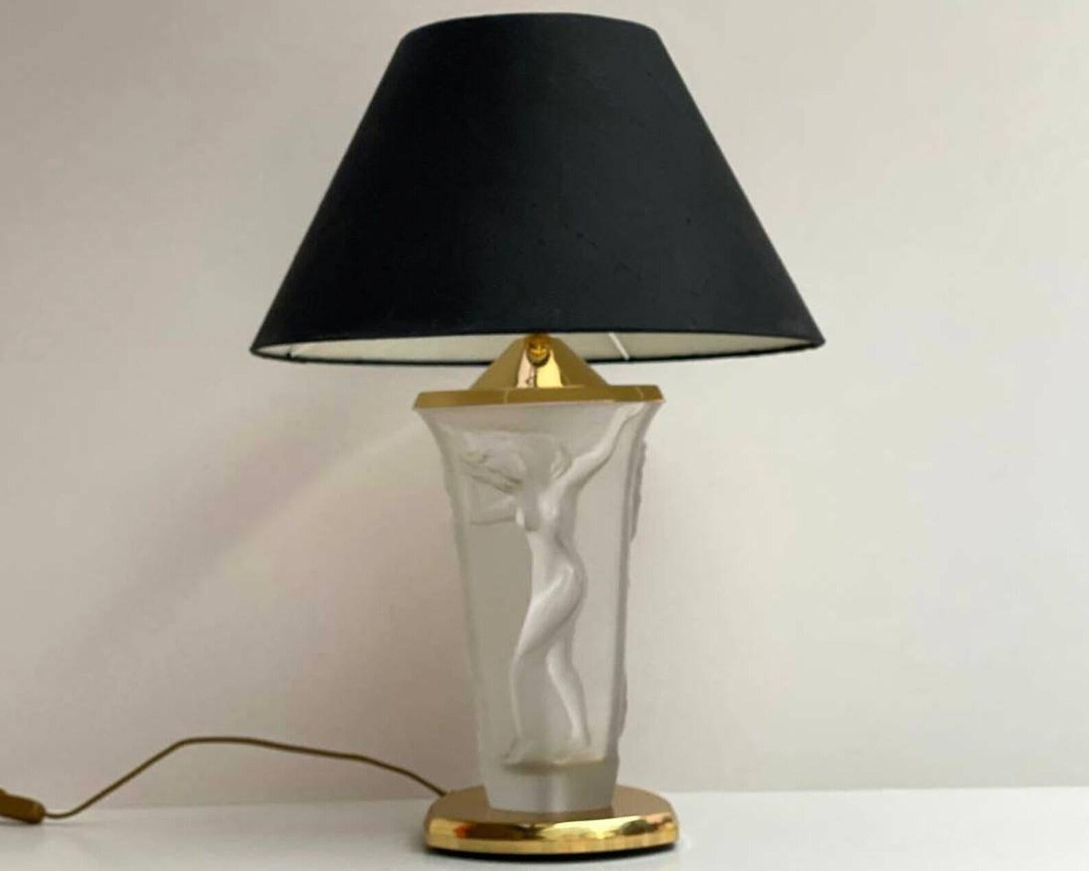 20th Century Beautiful Table Lamp with Three Embossed Graces on the Opaque Glass, Vintage For Sale