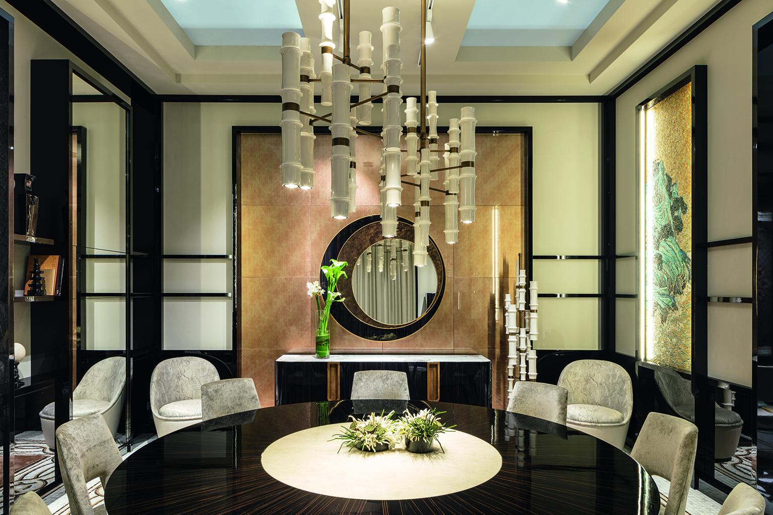 Italian Beautiful Table Made in Stainless Steel Base in Polished Ebony Top in Vetrite For Sale