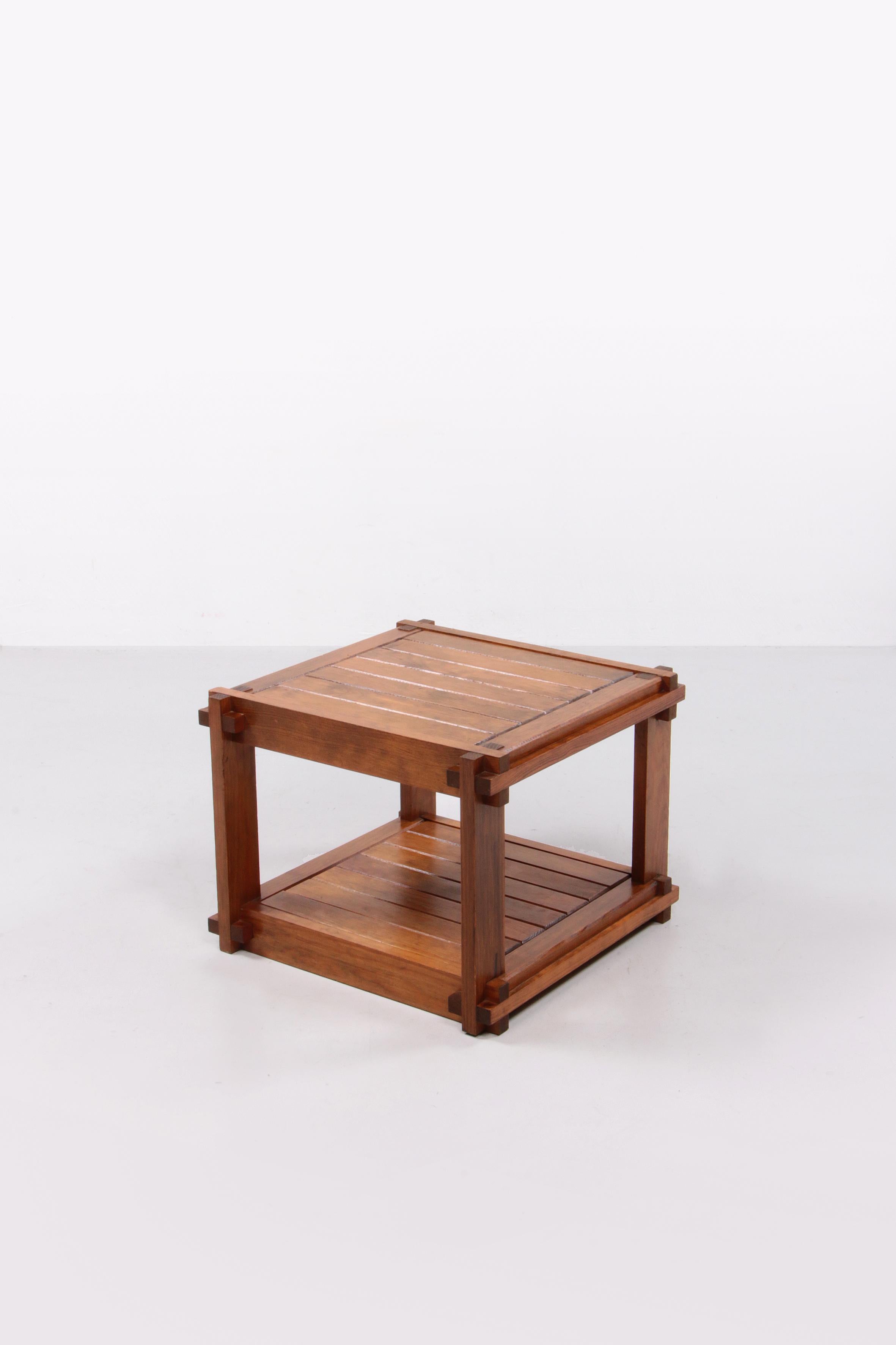 Beautiful table or bedside table in the style of Pierre Chapo, 1970 France.

This is a beautiful wooden table that is not broken anywhere and has a beautiful patina color because it has been allowed to shine somewhere in a French living room for