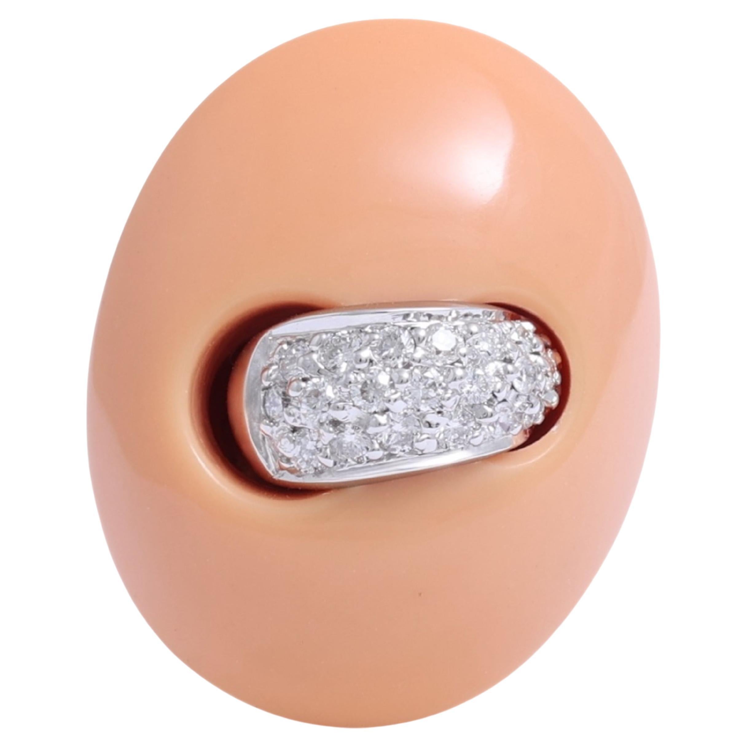 Magnifique bague Talento Italiano avec un grand corail naturel et des diamants en vente