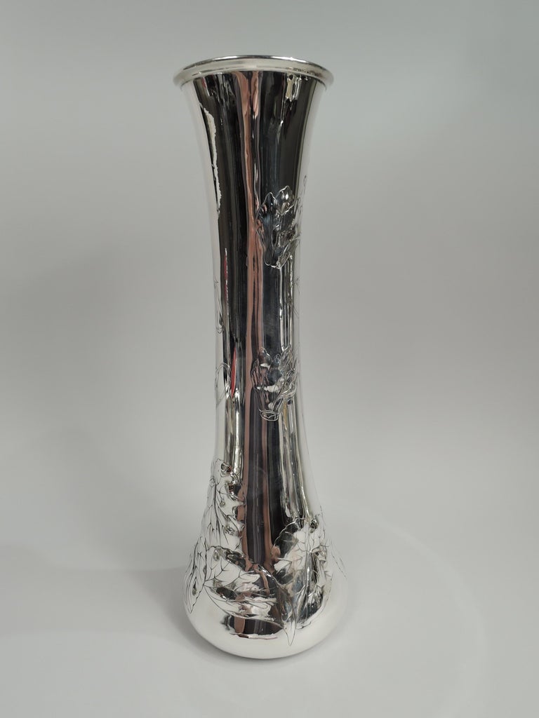 Beautiful Tall American Art Nouveau Sterling Silver Vase In Excellent Condition For Sale In New York, NY