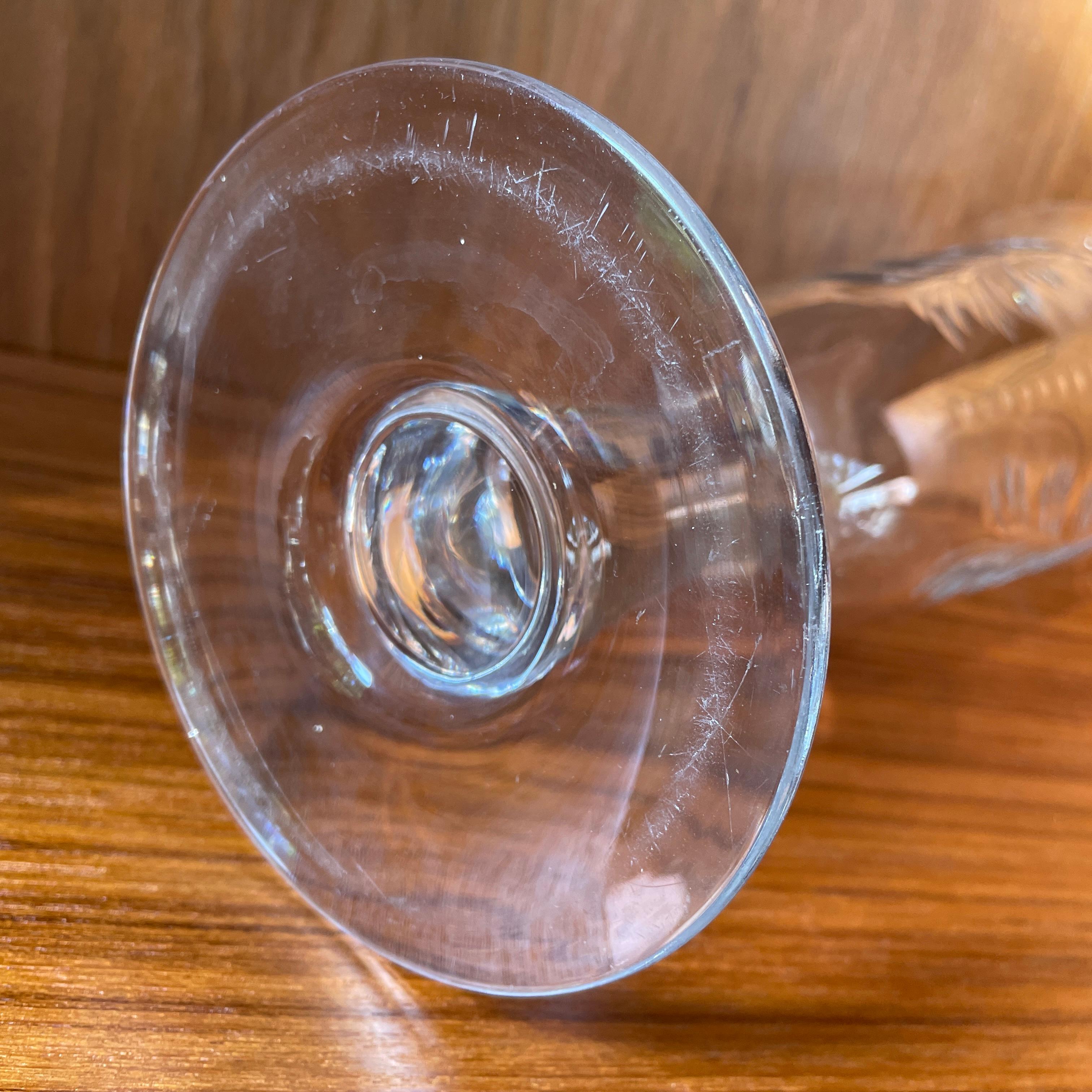 Vaso con piedini in cristallo inciso in stile vittoriano antico per fioristi in vendita 3